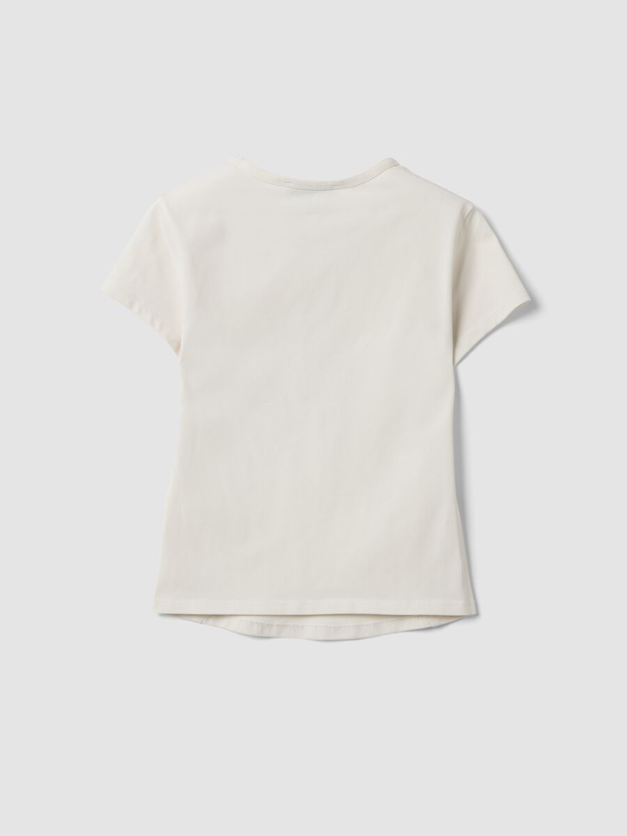Wei&szlig;es, figurbetontes T-Shirt aus Stretch-Baumwolle mit Strassapplikationen_1