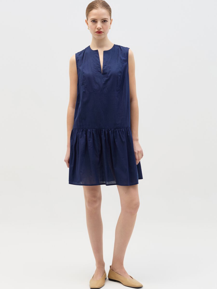 Short sleeveless dress with flounce_0