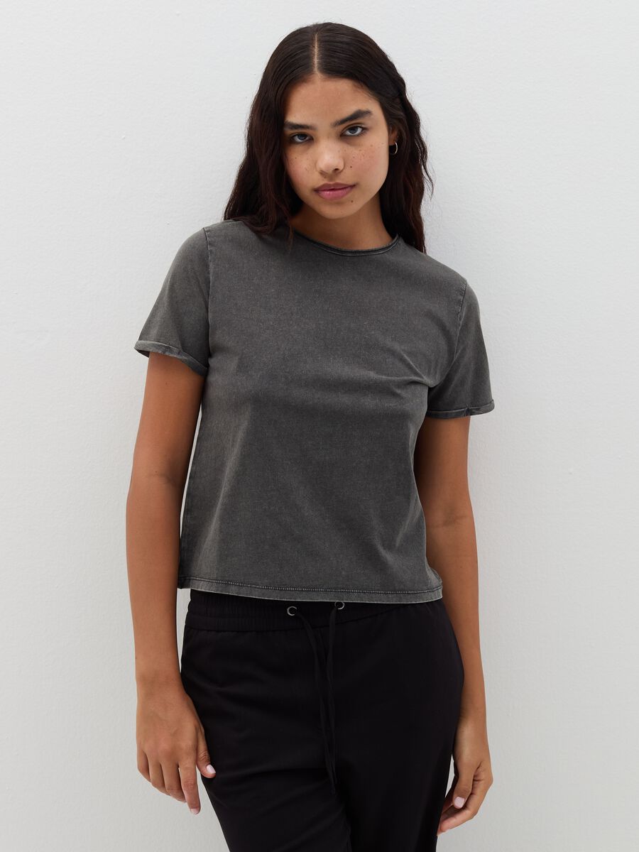 Cotton T-shirt with round neck_0