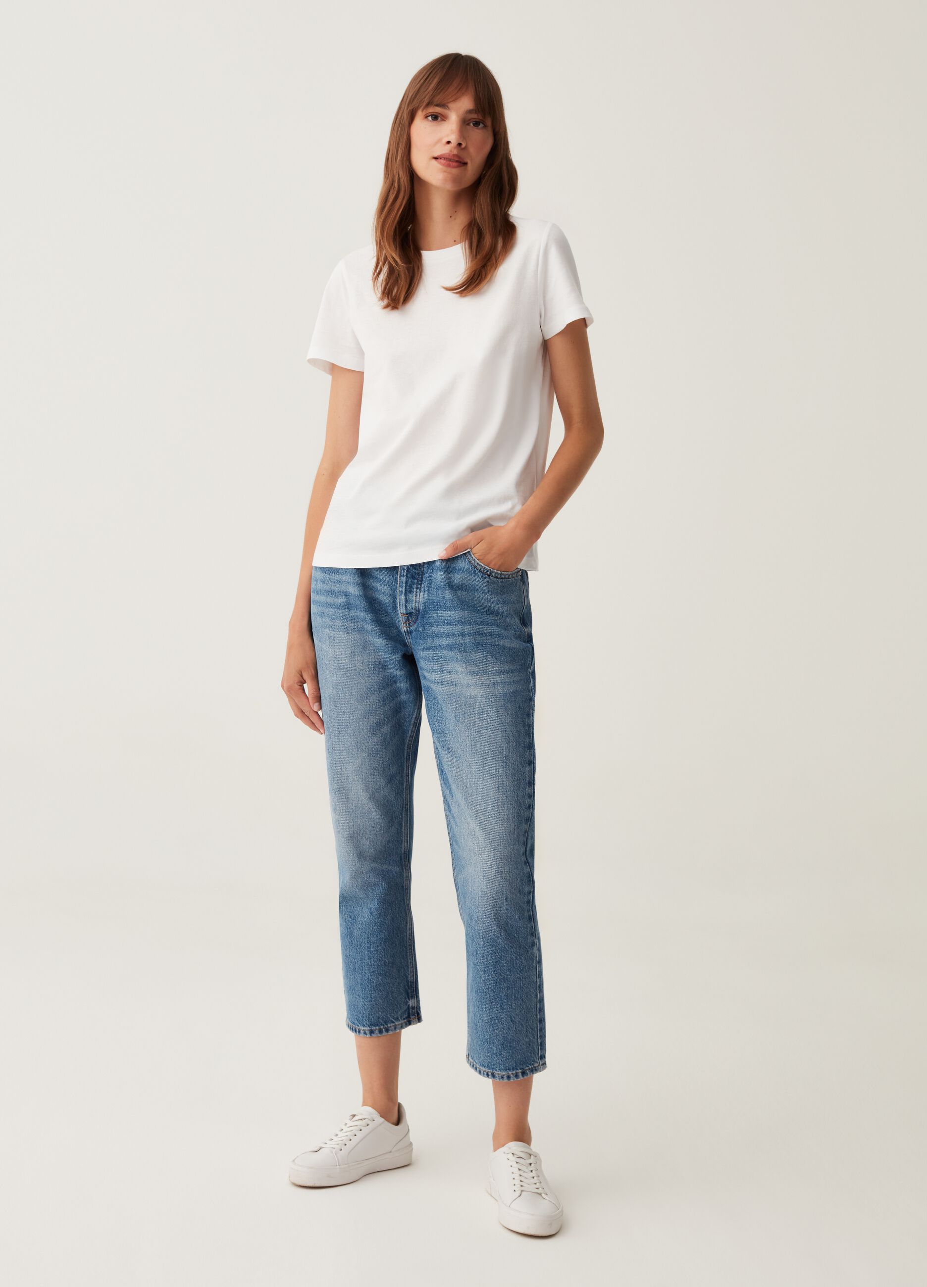 Woman's Denim Straight fit cropped jeans