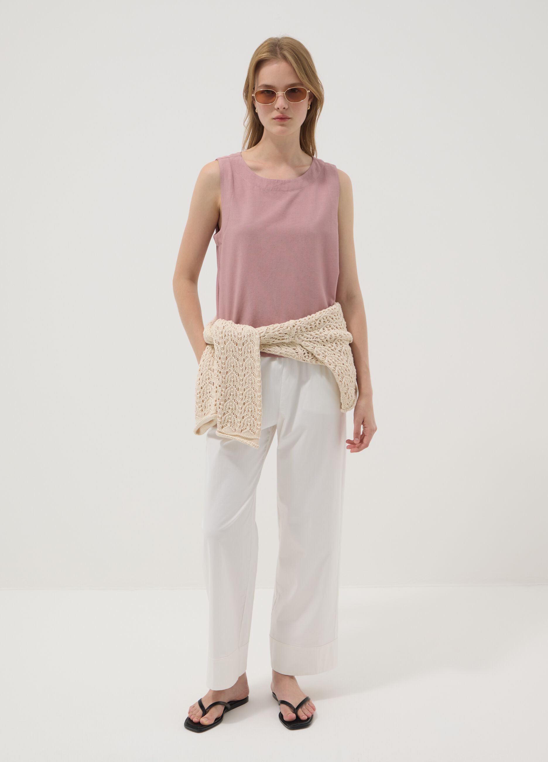 Top rose en m&eacute;lange viscose, coton et lin, coupe regular