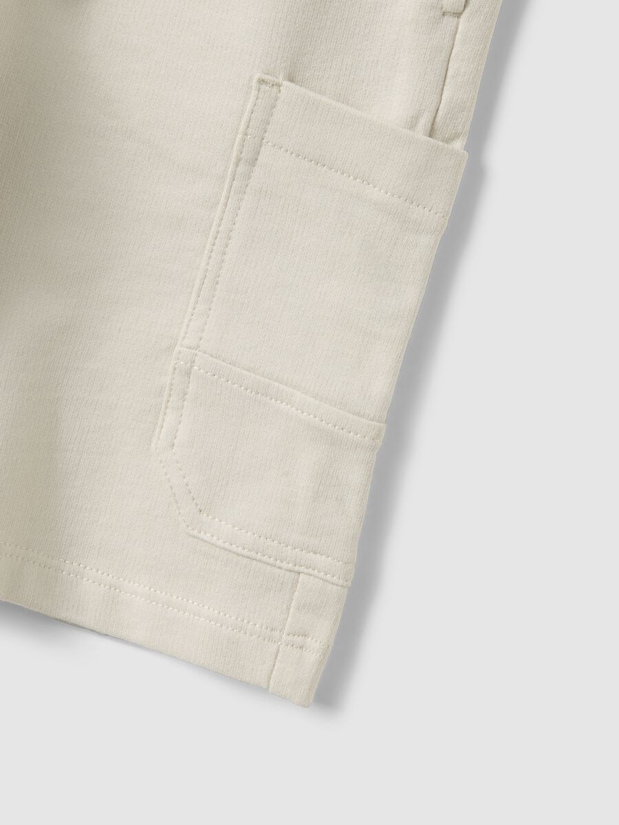 Children's beige pure cotton shorts in regular fit_3