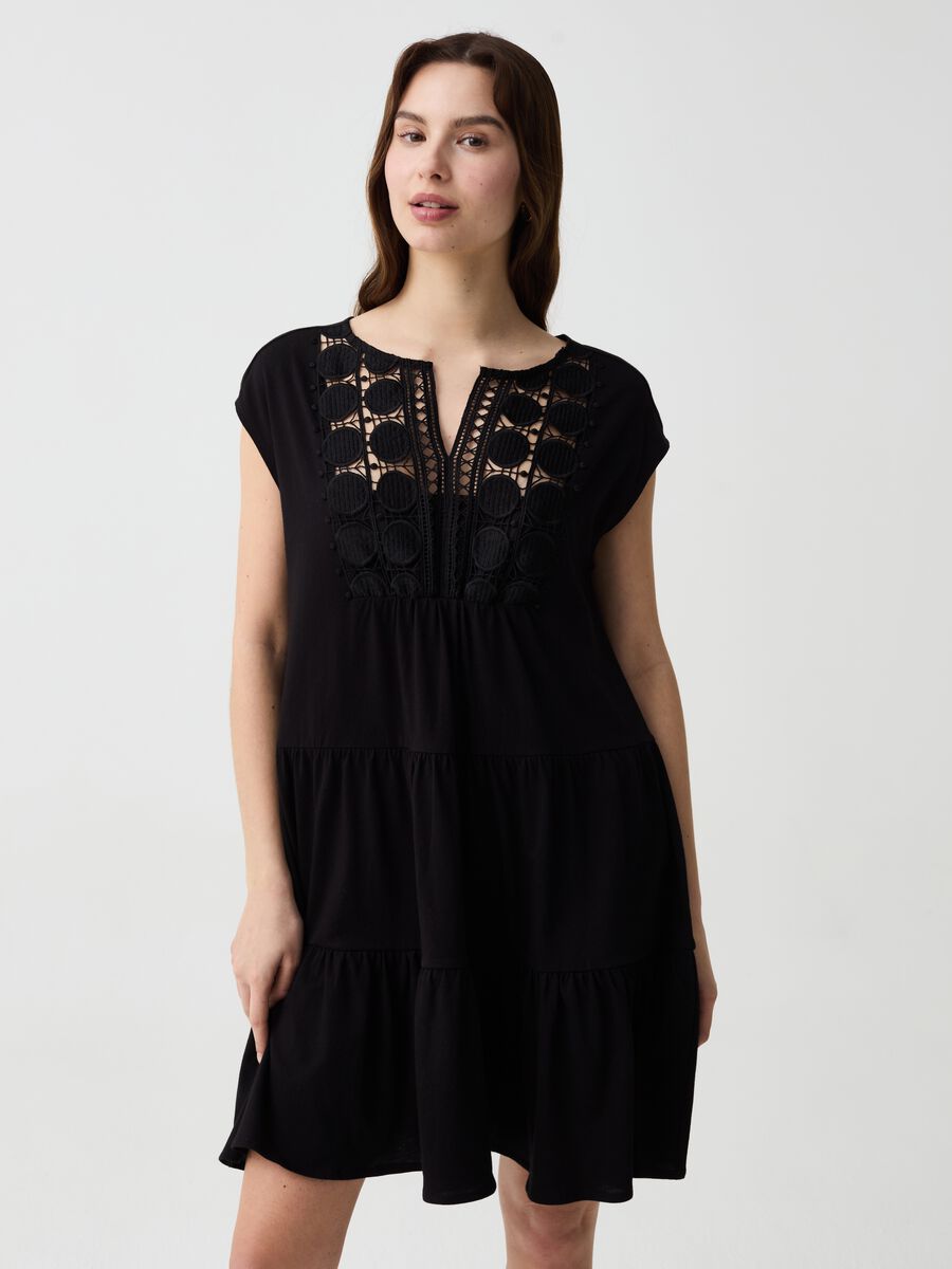 Short dress with lace insert_0