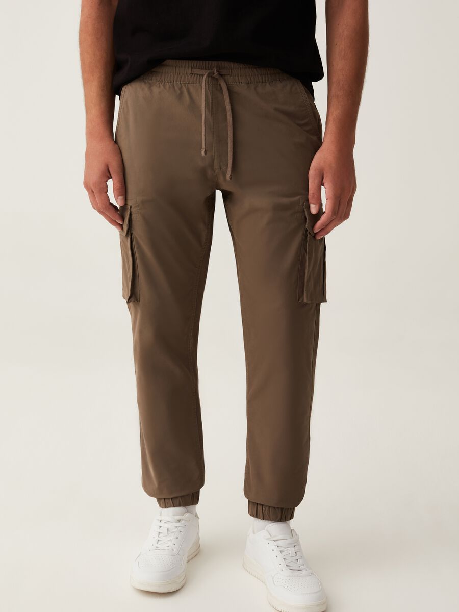 Cargo trousers with drawstring_3