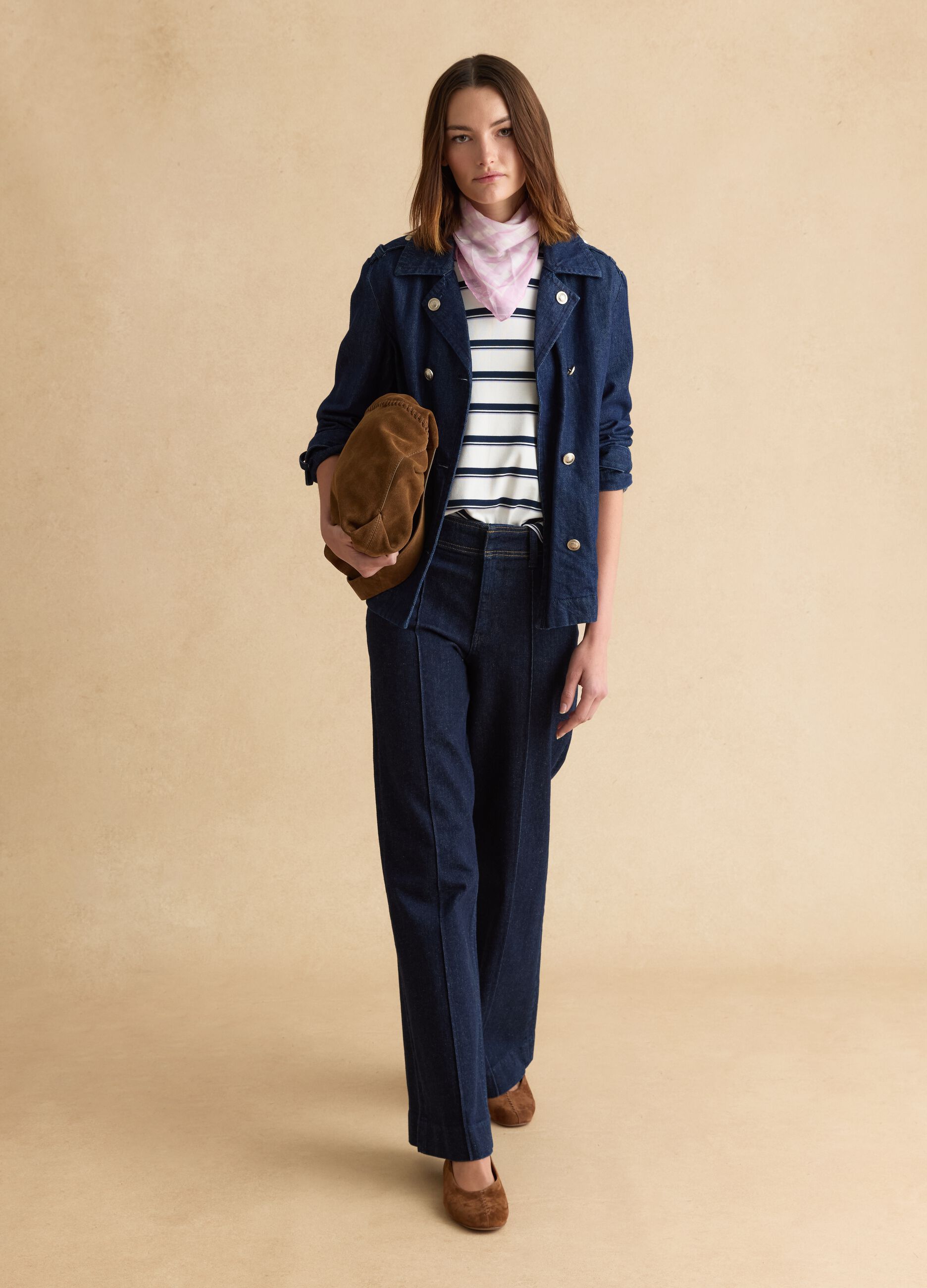 &Gamma;&alpha;&lambda;ά&zeta;&iota;&alpha; &tau;&zeta;&iota;&nu; &alpha;&pi;ό &epsilon;&lambda;&alpha;&sigma;&tau;&iota;&kappa;ό &beta;&alpha;&mu;&beta;ά&kappa;&iota; &mu;&epsilon; &phi;&alpha;&rho;&delta;&iota;ά &pi;ό&delta;&iota;&alpha;