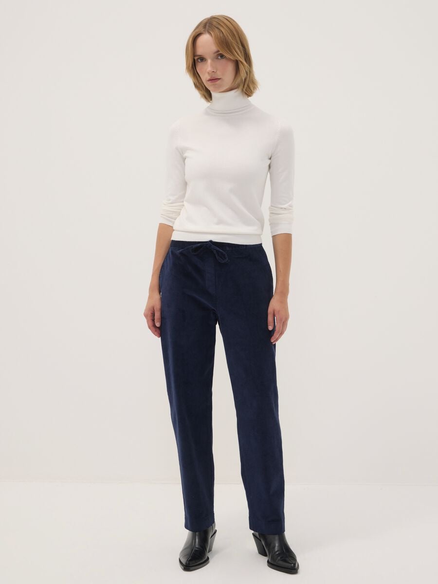 Pantaloni blu in cotone elasticizzato a coste con vita elasticizzata_0