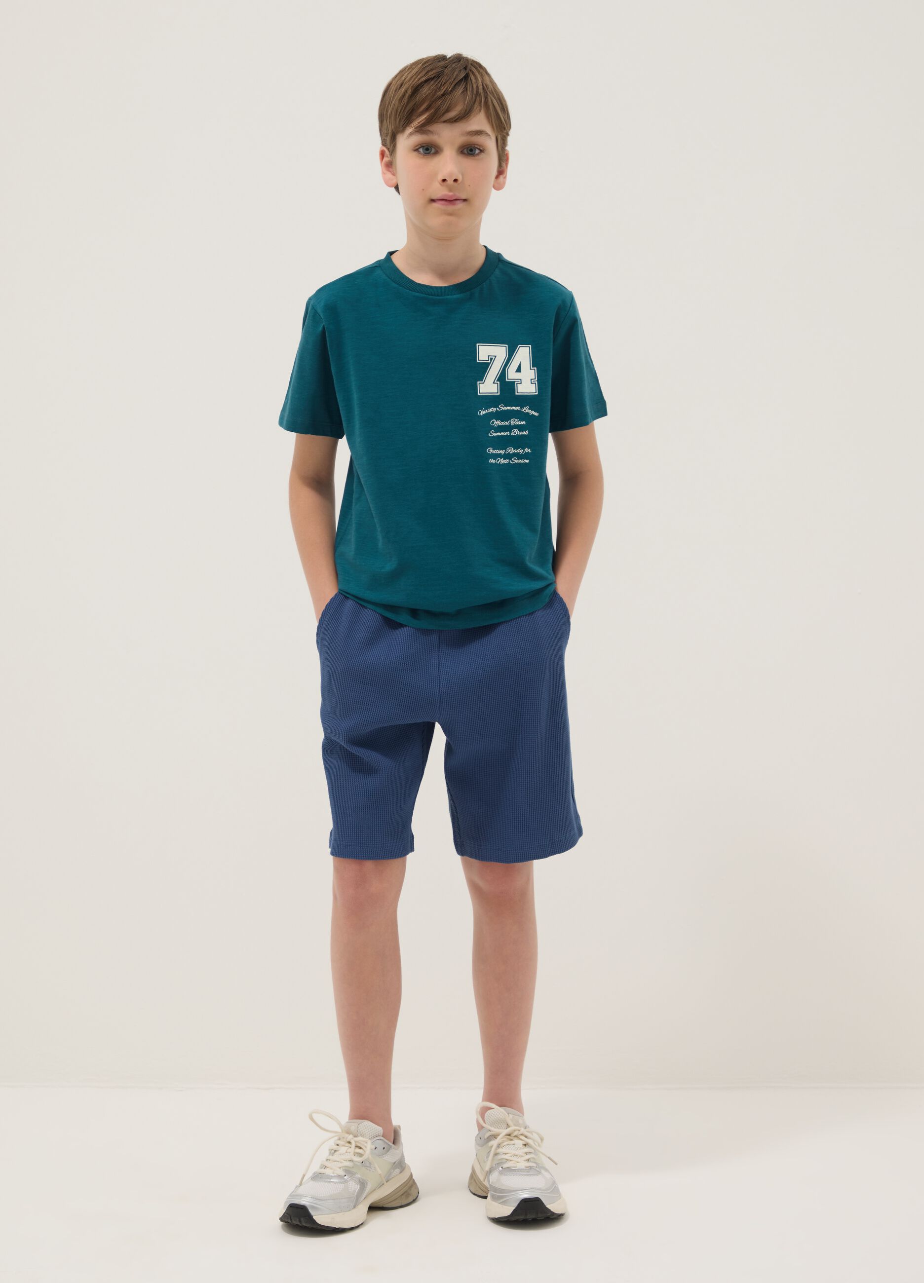 Multicoloured pure cotton regular-fit T-shirt and shorts set for boys