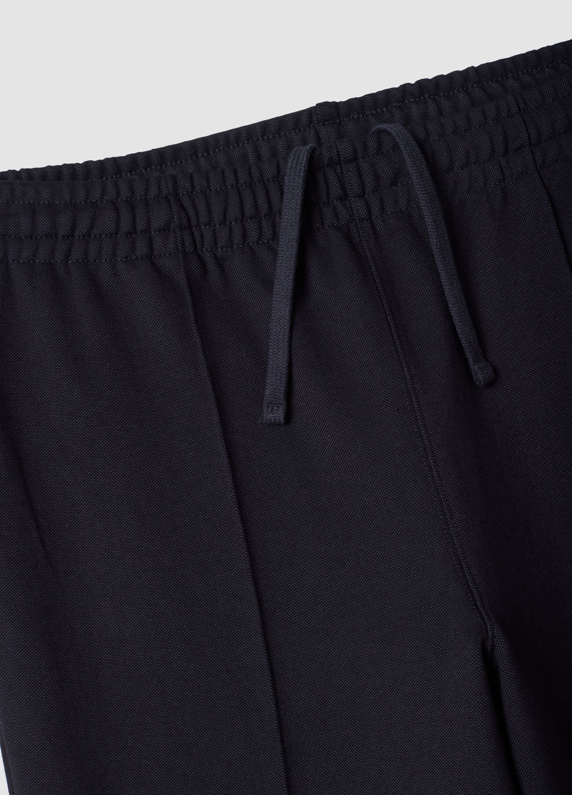 &Alpha;&nu;&delta;&rho;&iota;&kappa;ό jogger &pi;&alpha;&nu;&tau;&epsilon;&lambda;ό&nu;&iota; &sigma;&epsilon; &sigma;&kappa;&omicron;ύ&rho;&omicron; &mu;&pi;&lambda;&epsilon; (midnight) relaxed &epsilon;&phi;&alpha;&rho;&mu;&omicron;&gamma;ή &alpha;&pi;ό &epsilon;&lambda;&alpha;&sigma;&tau;&iota;&kappa;ό ύ&phi;&alpha;&sigma;&mu;&alpha;