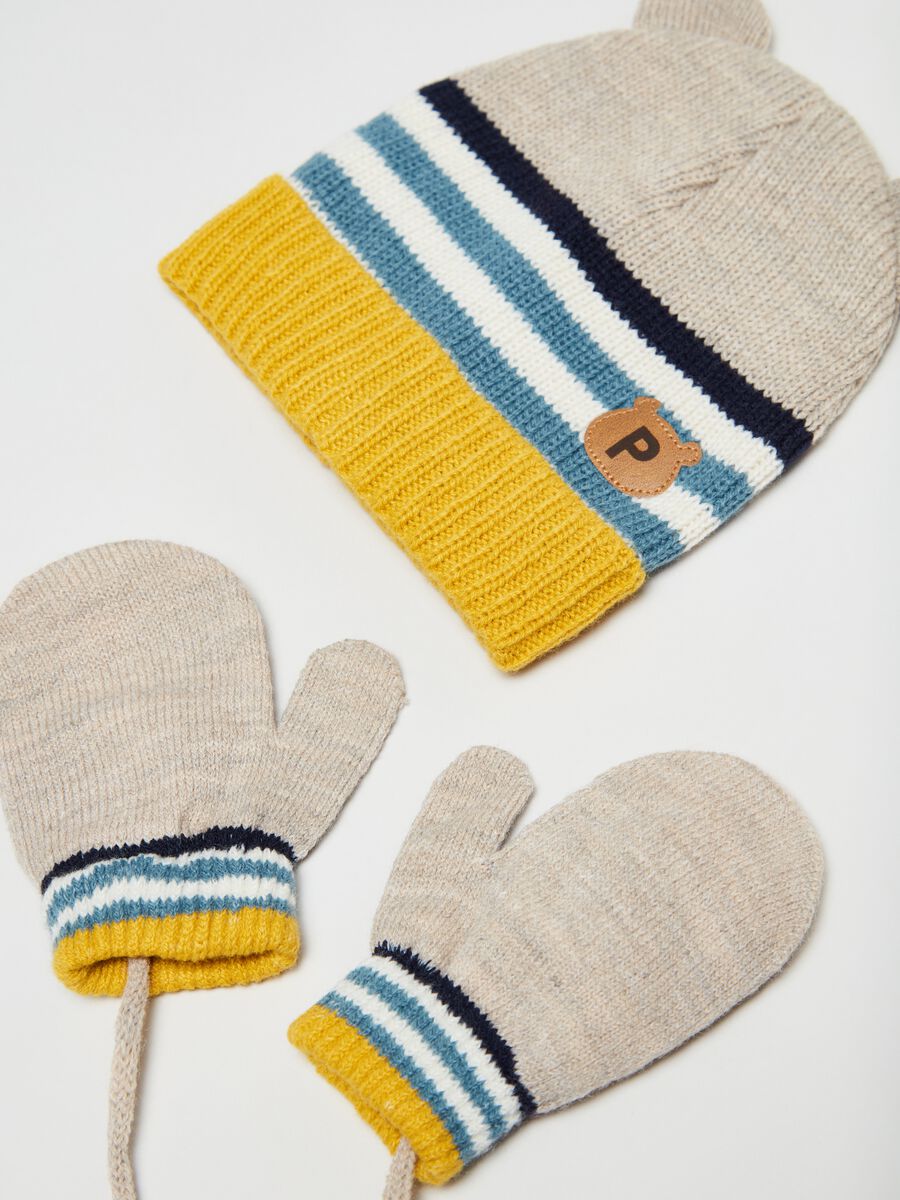 Knitted hat, scarf and mittens set_1