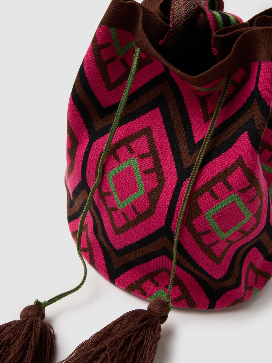 Multicolor ethnic detail beach bag with tassels_4