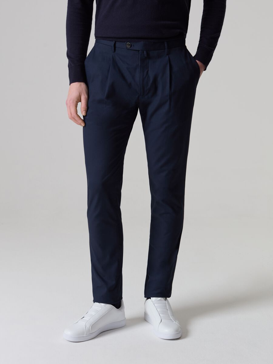 Contemporary City chino trousers with darts_1