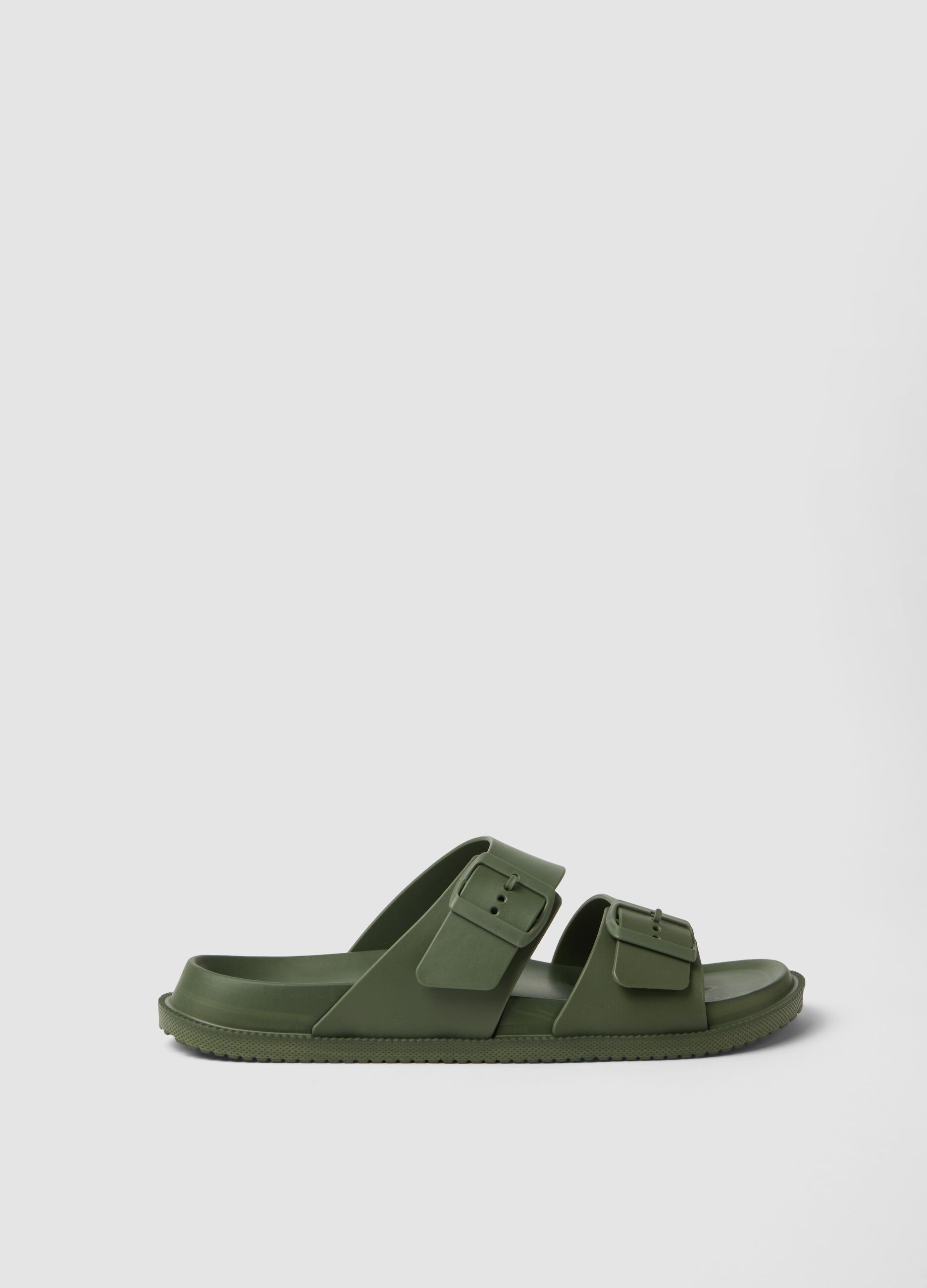Green sandals with double strap and buckles