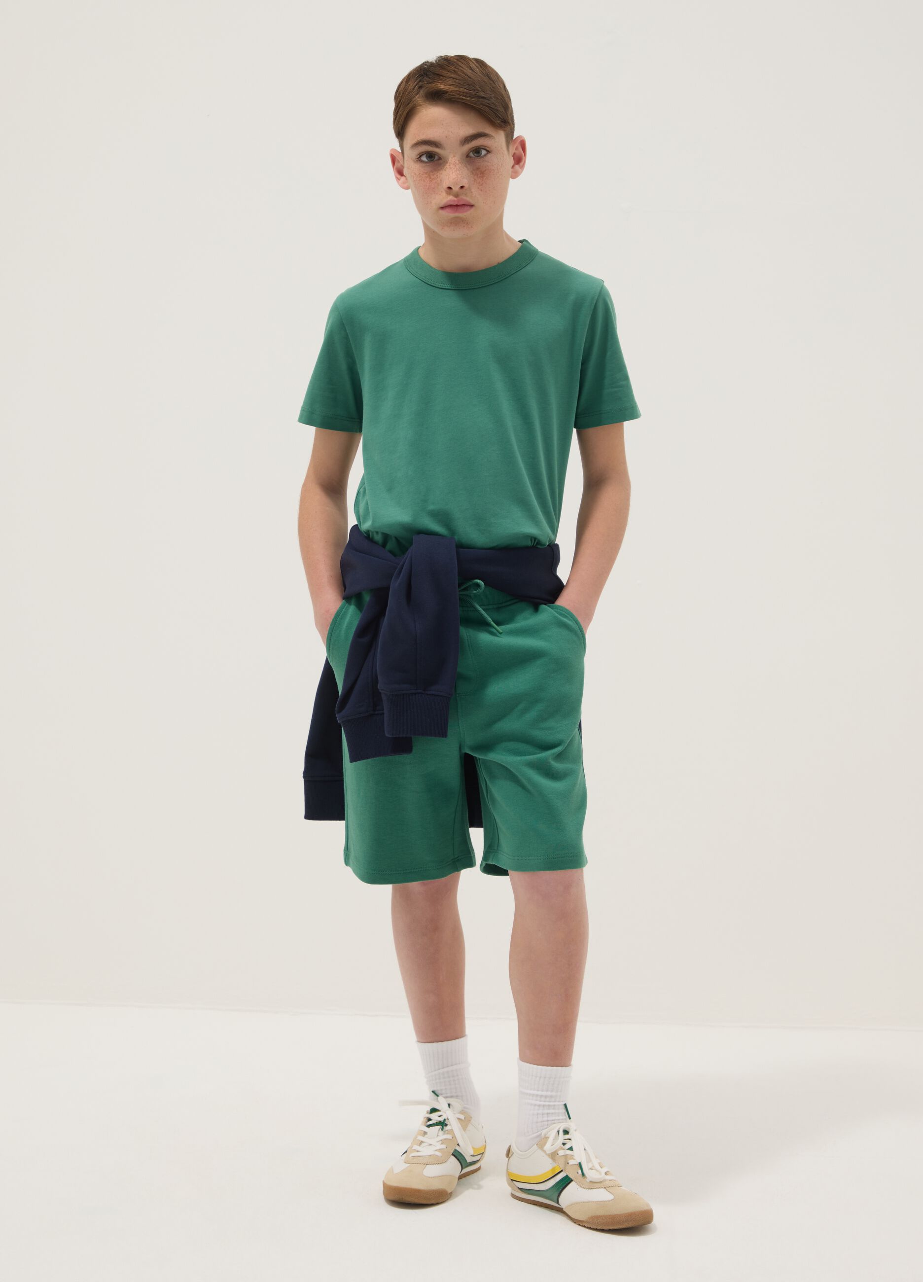 Boys&rsquo; green pure cotton shorts, relaxed fit