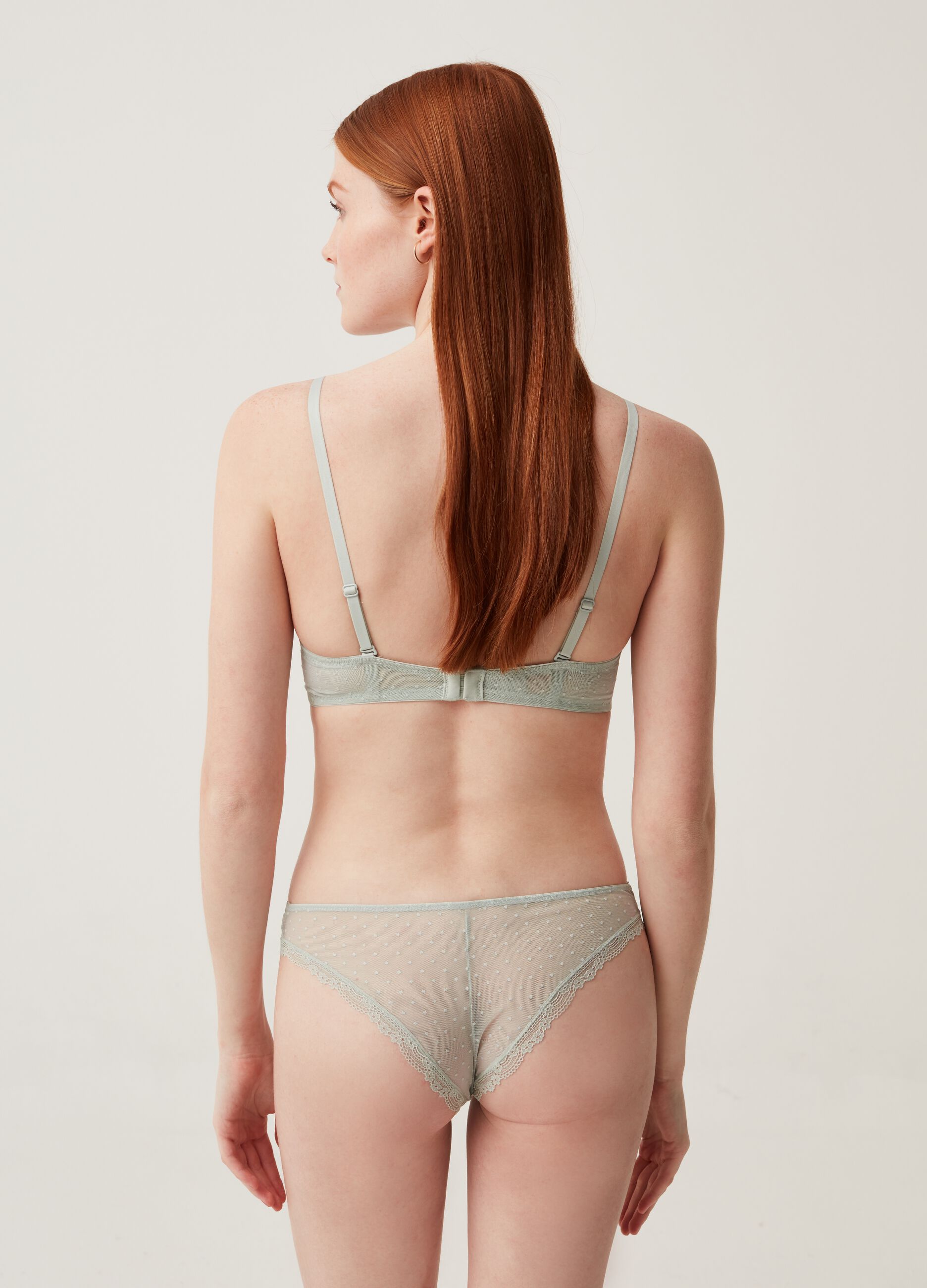 Brazilian-cut briefs in mesh with floral lace