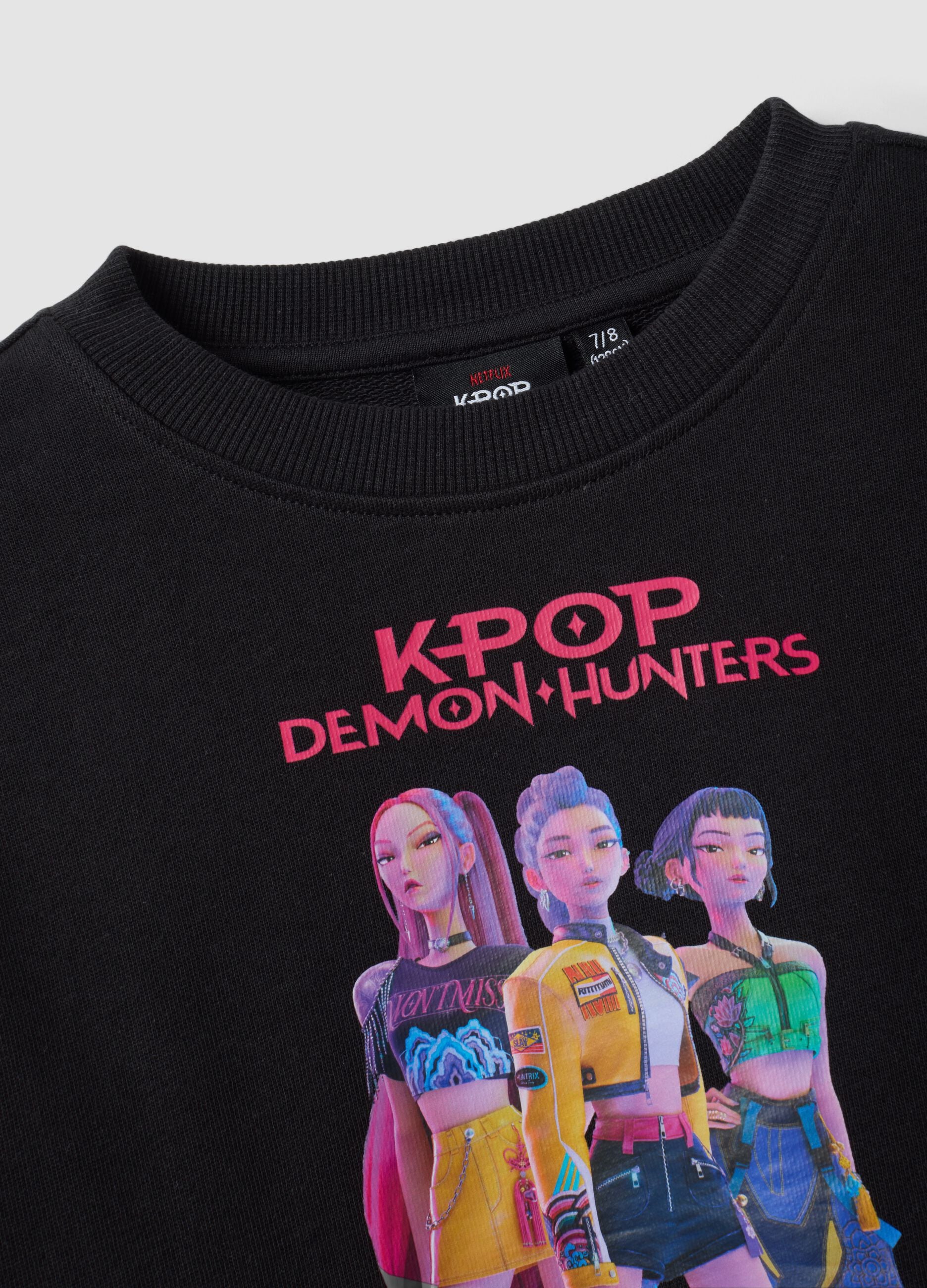 Sweatshirt preta 100% algod&atilde;o com estampado K-Pop Demon Hunters para menina