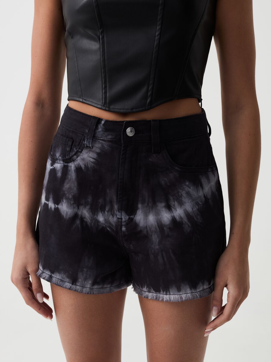 B.ANGEL FOR THE SEA BEYOND tie-dye shorts in fringed denim_1