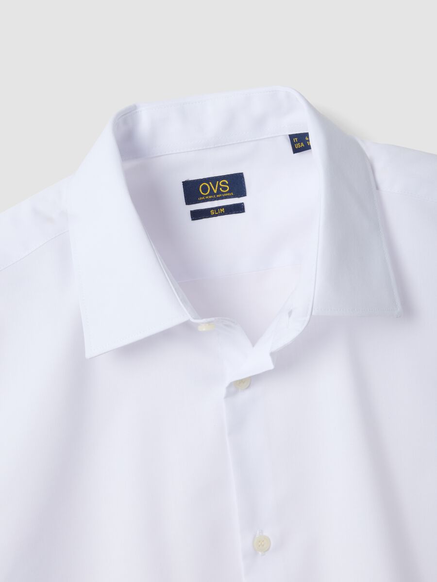 Camisa blanca de manga larga en mezcla de algod&oacute;n slim fit f&aacute;cil de planchar_5