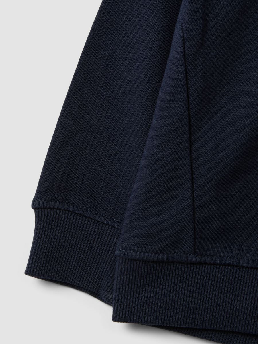 Blaue Kapuzen-Sweatshirt aus 100% Baumwolle mit Frontprint f&uuml;r Jungen_3