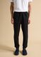 Schwarze Jogger in Regular Fit aus elastischem Easy-Dry-Gewebe_1