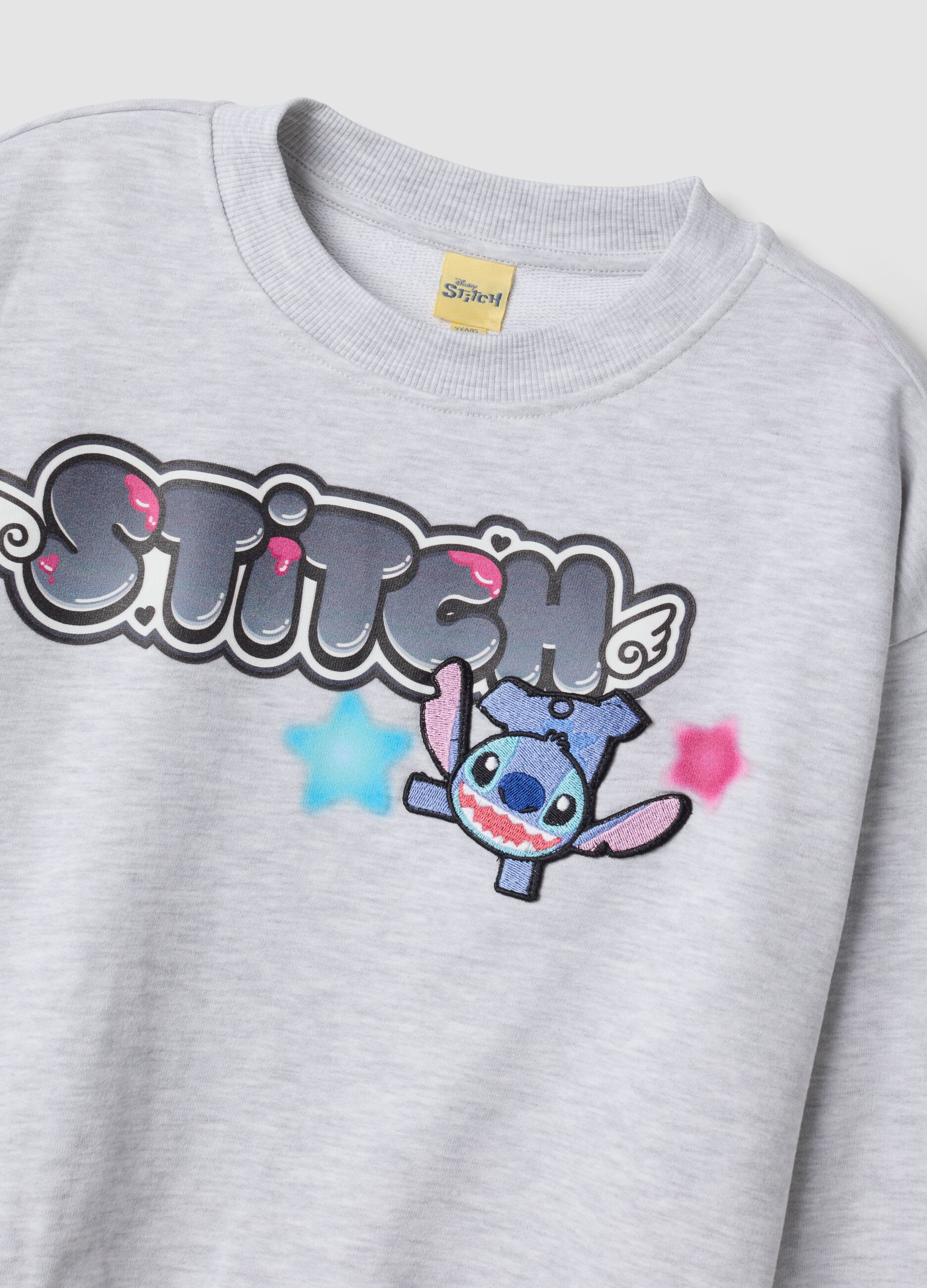 Sweatshirt cinzenta em mistura de algod&atilde;o com gola canelada e estampado Lilo & Stitch