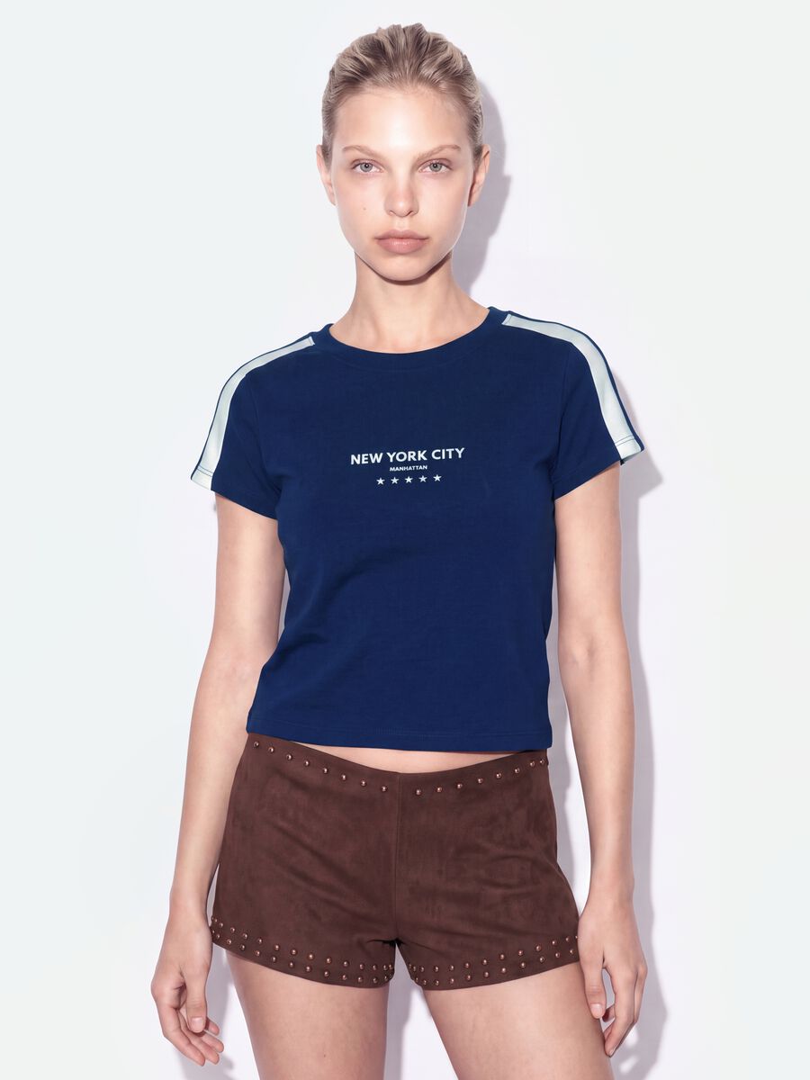 Blaues T-Shirt aus reiner Baumwolle mit Rundhalsausschnitt und New York City-Print_0