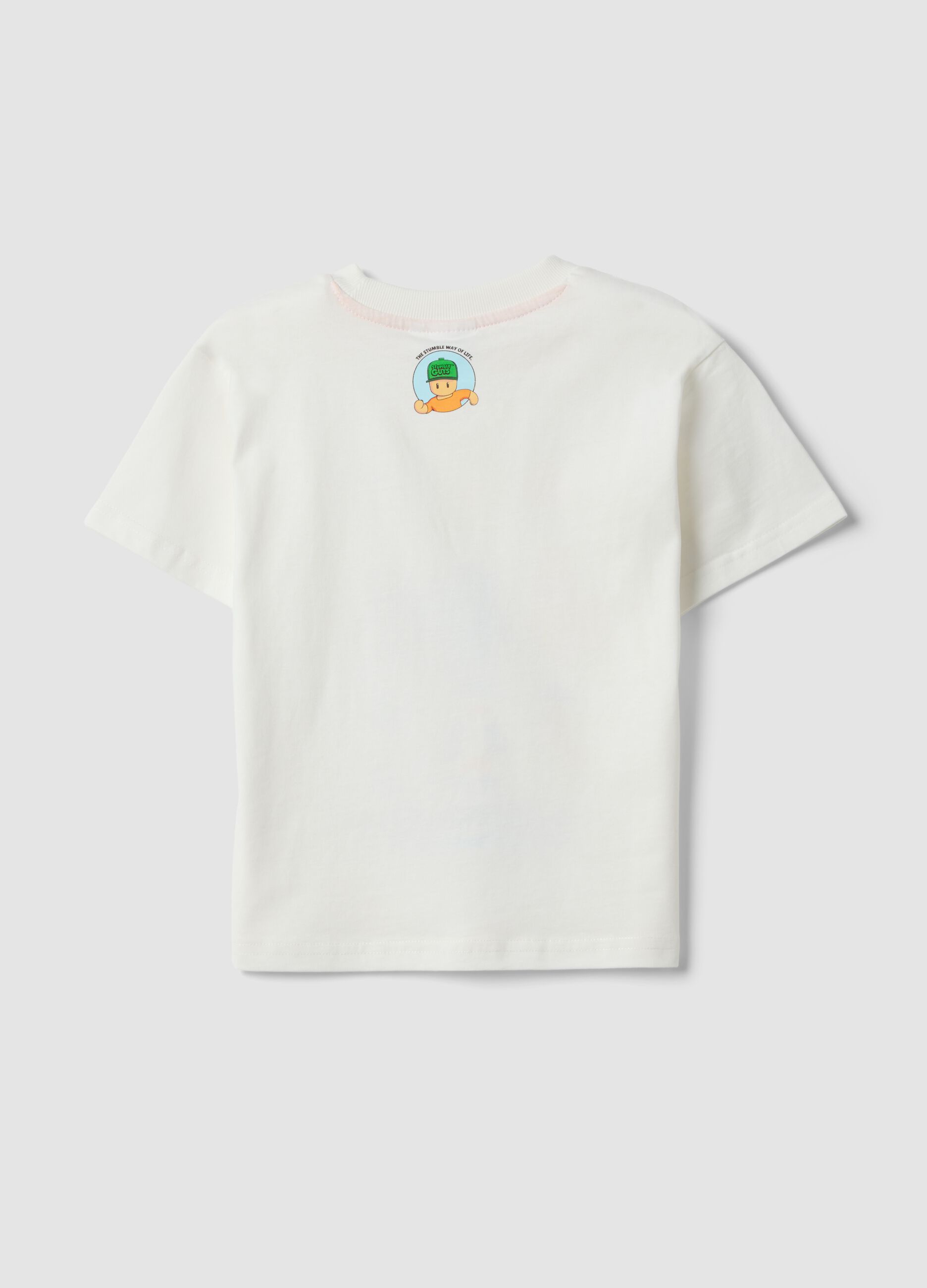 &Pi;&alpha;&iota;&delta;&iota;&kappa;ό &lambda;&epsilon;&upsilon;&kappa;ό T-shirt &alpha;&pi;ό 100% &beta;&alpha;&mu;&beta;ά&kappa;&iota; &mu;&epsilon; &sigma;&tau;ά&mu;&pi;&alpha; Stumble Guys, &kappa;&alpha;&nu;&omicron;&nu;&iota;&kappa;ή &epsilon;&phi;&alpha;&rho;&mu;&omicron;&gamma;ή