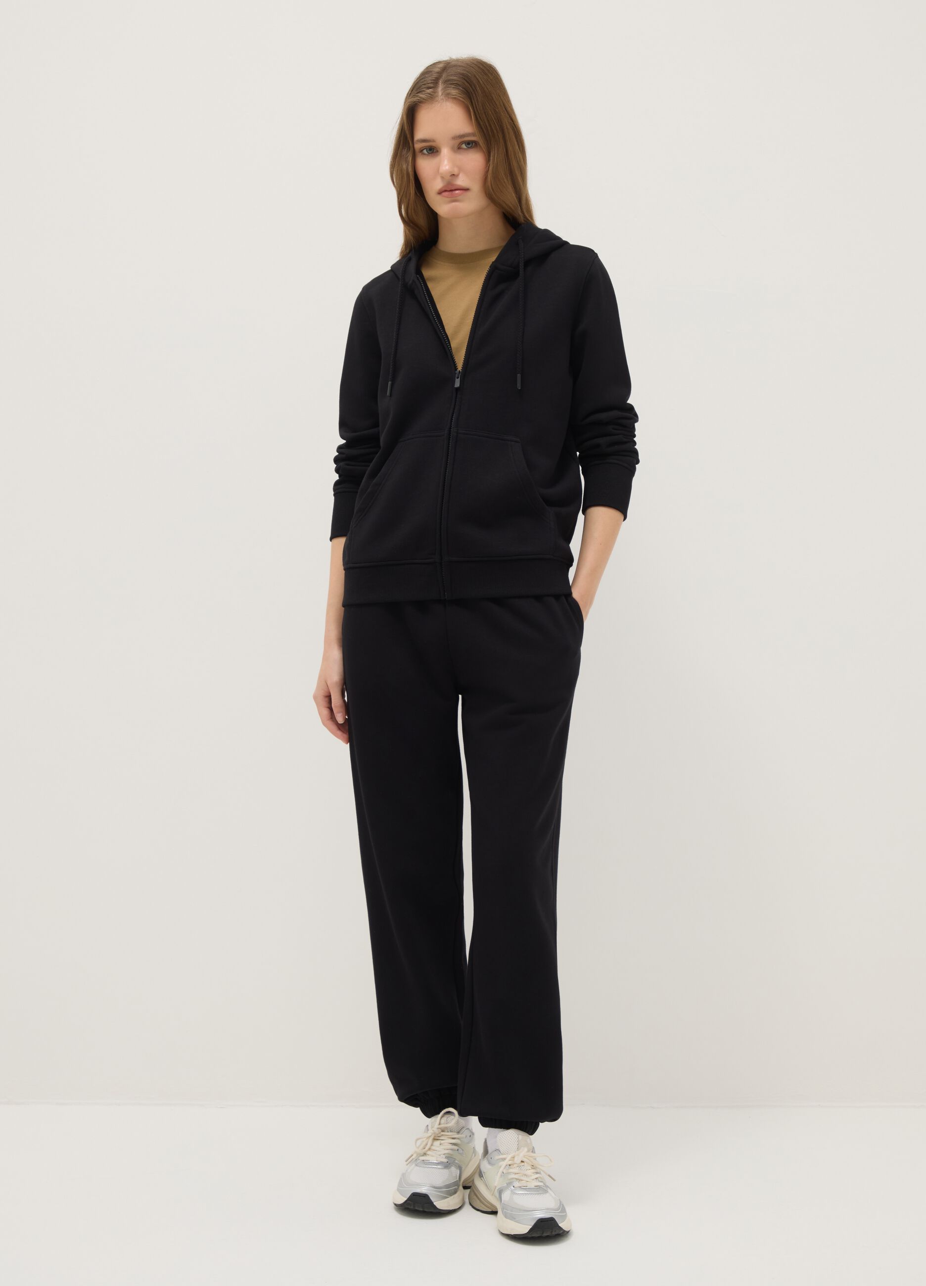 Black cotton blend hoodie regular fit with zip