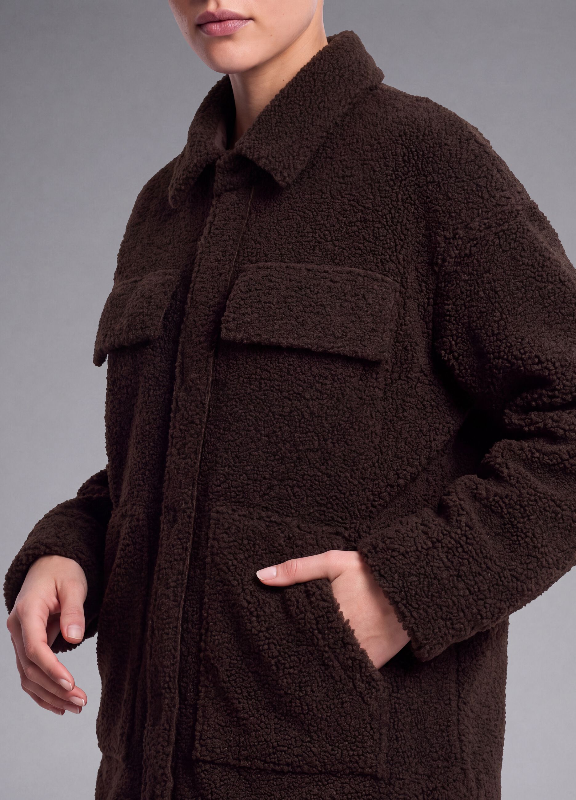 Brown sherpa shacket with buttons, relaxed fit &ndash; ALTAVIA STUDIO