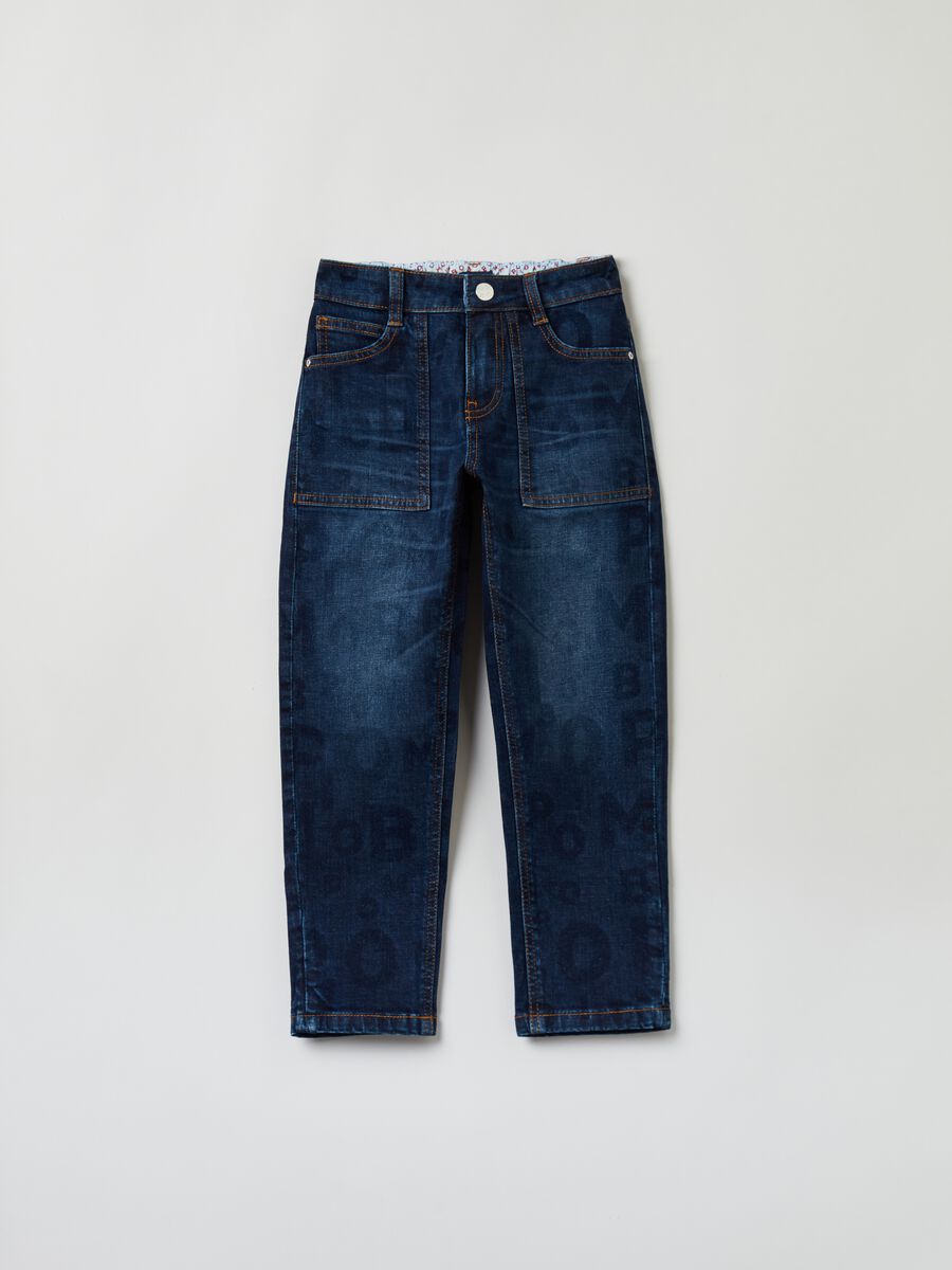 Carrot-fit jeans with five pockets and print_3