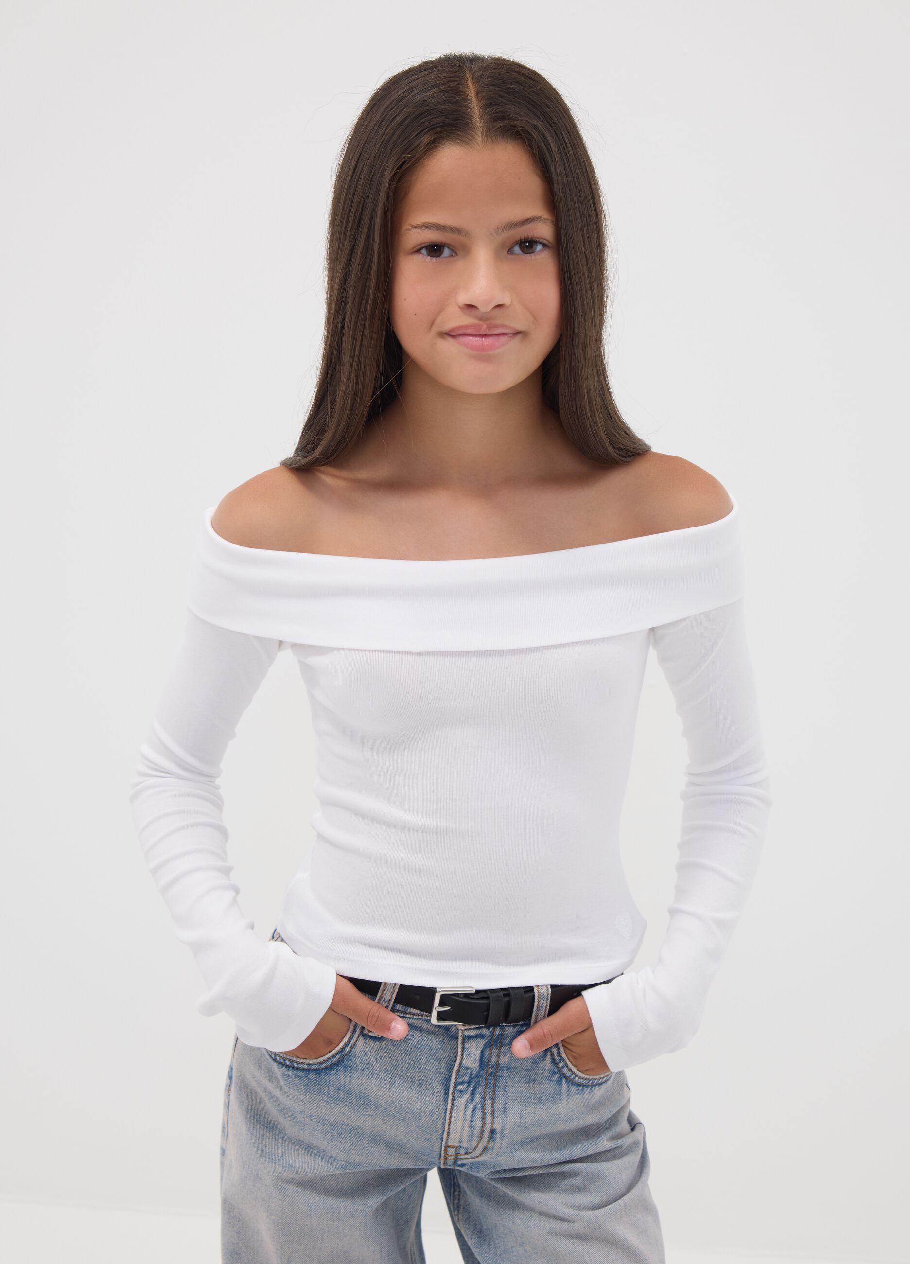 Wei&szlig;es Slim-Fit-T-Shirt aus elastischer Baumwolle mit U-Boot-Ausschnitt