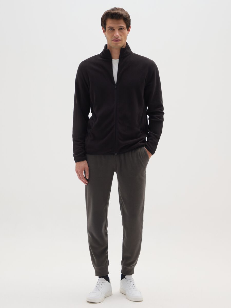 Graue Fleece-Hose mit regulärer Passform und elastischem Bund_1