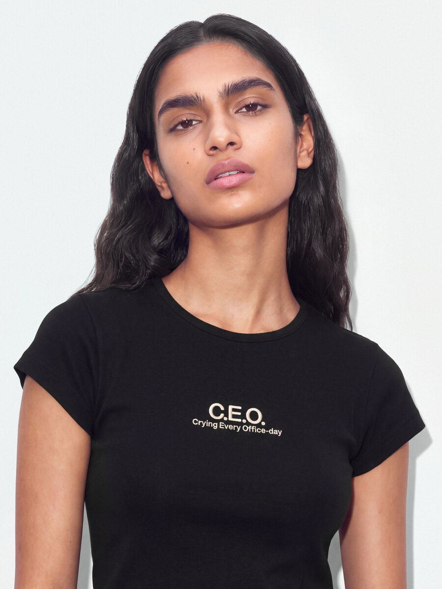 Black pure cotton crew-neck T-shirt with slogan_0