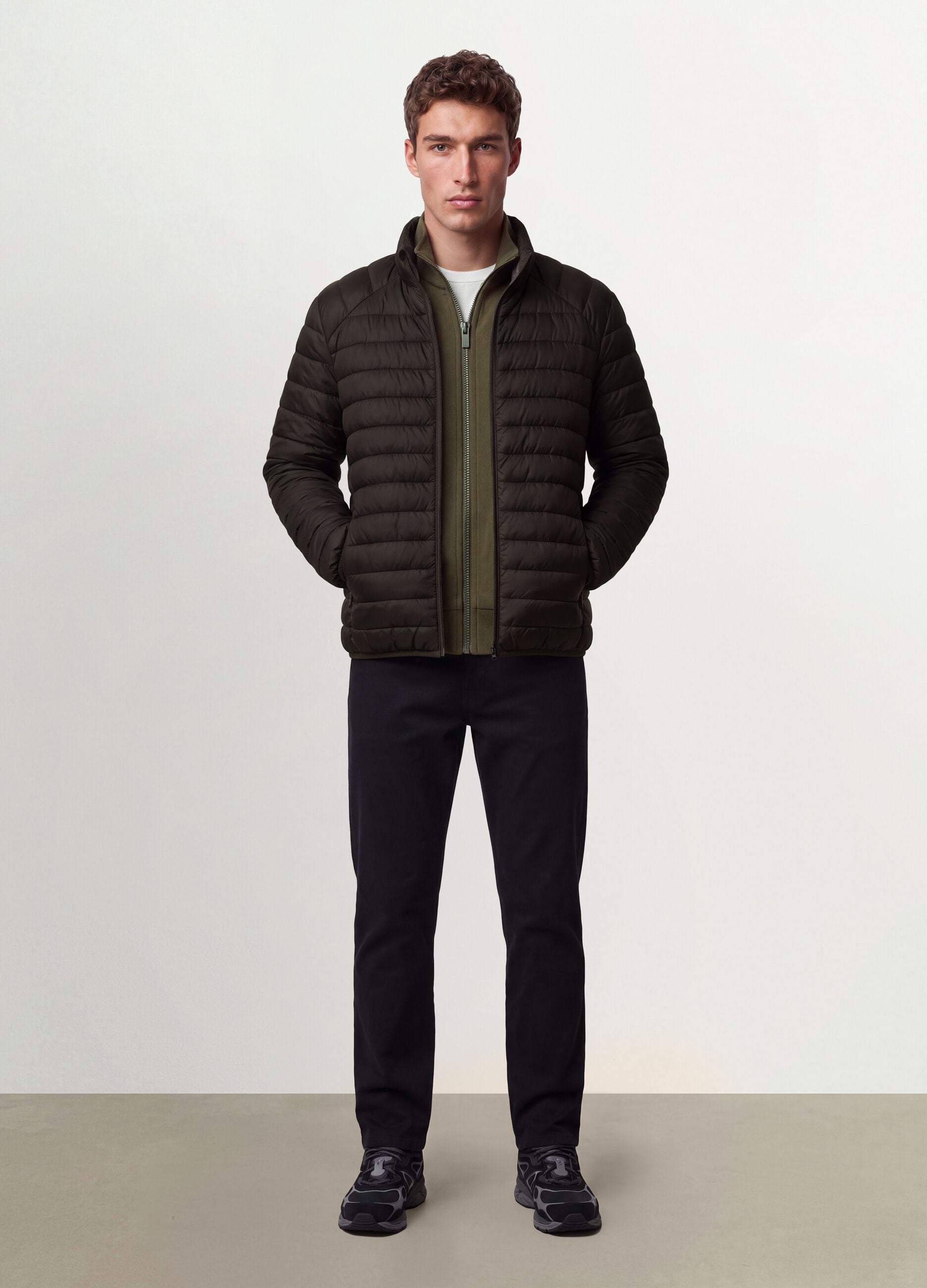 Ultralight Steppjacke in Braun, Regular Fit mit Rei&szlig;verschluss