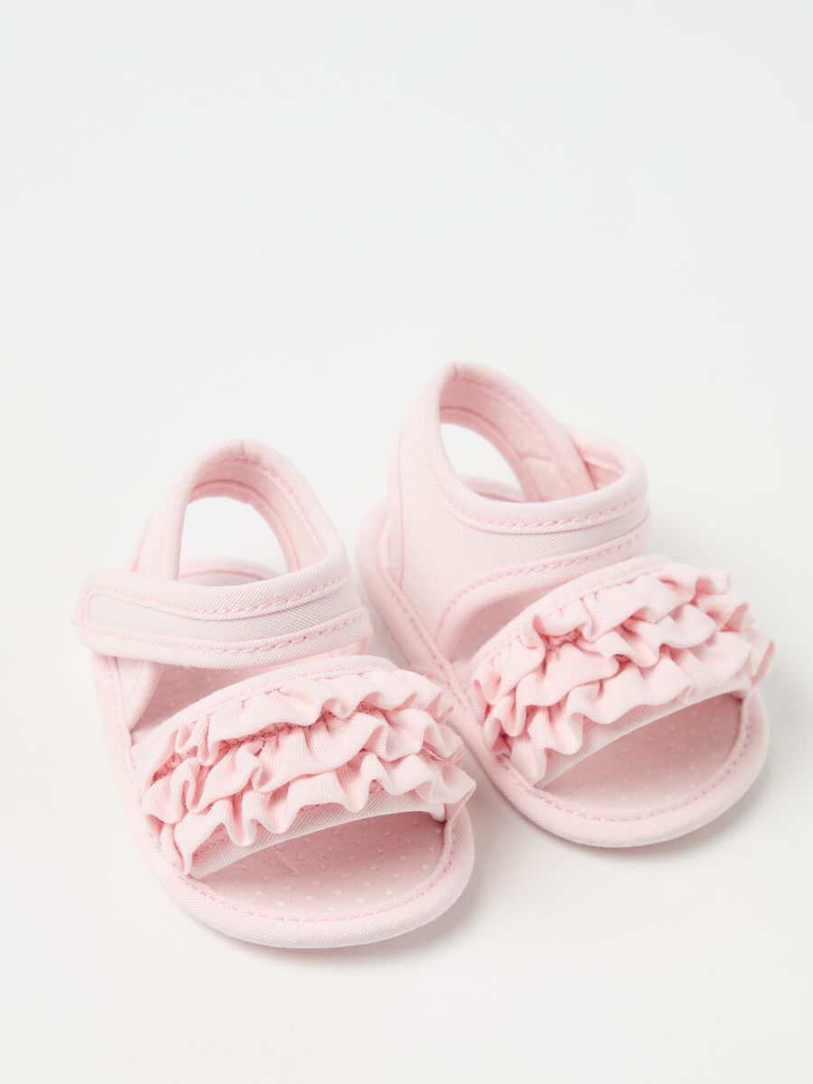 Cotton sandals with frills_1