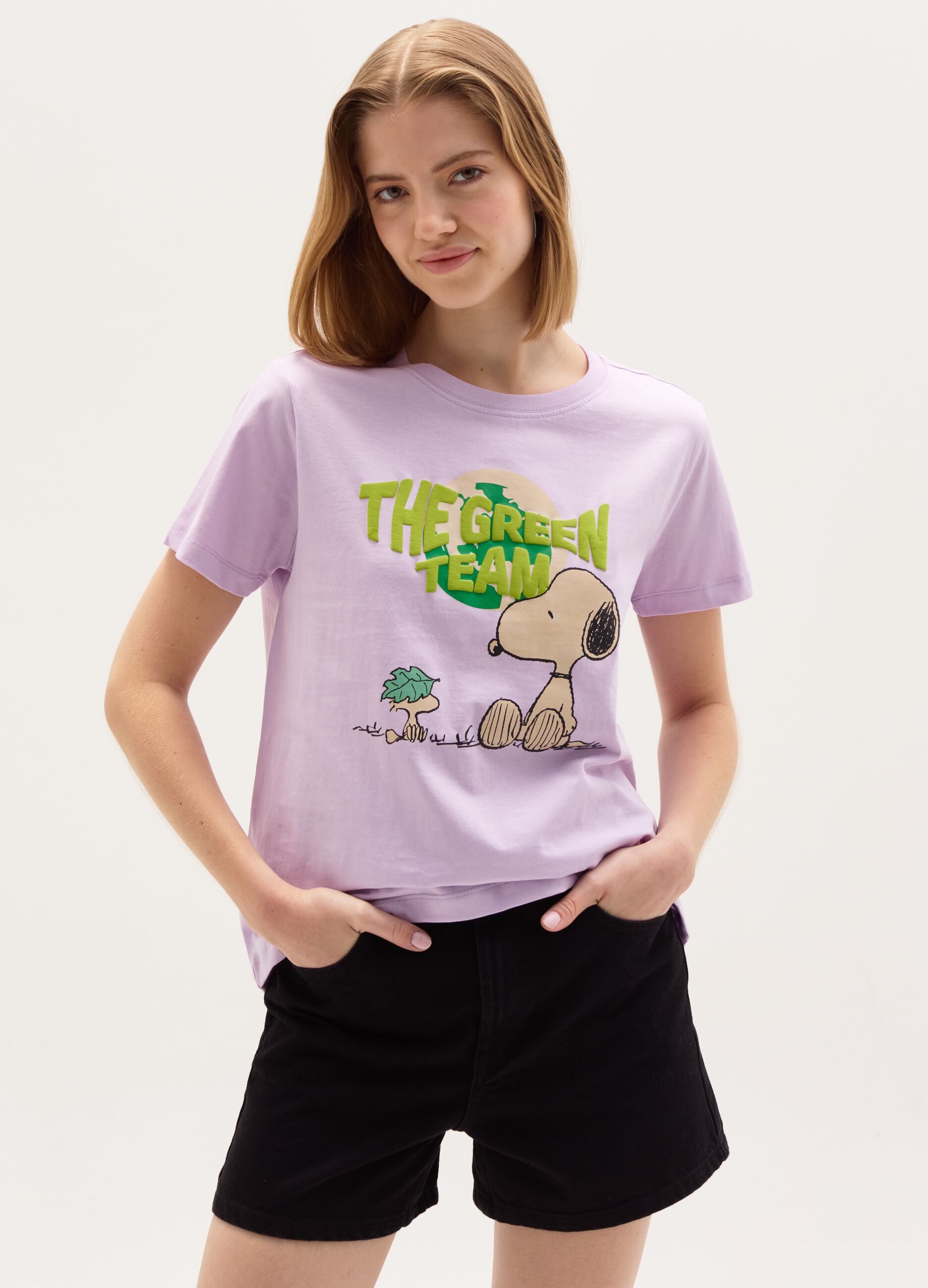T-shirt with Snoopy and Woodstock print