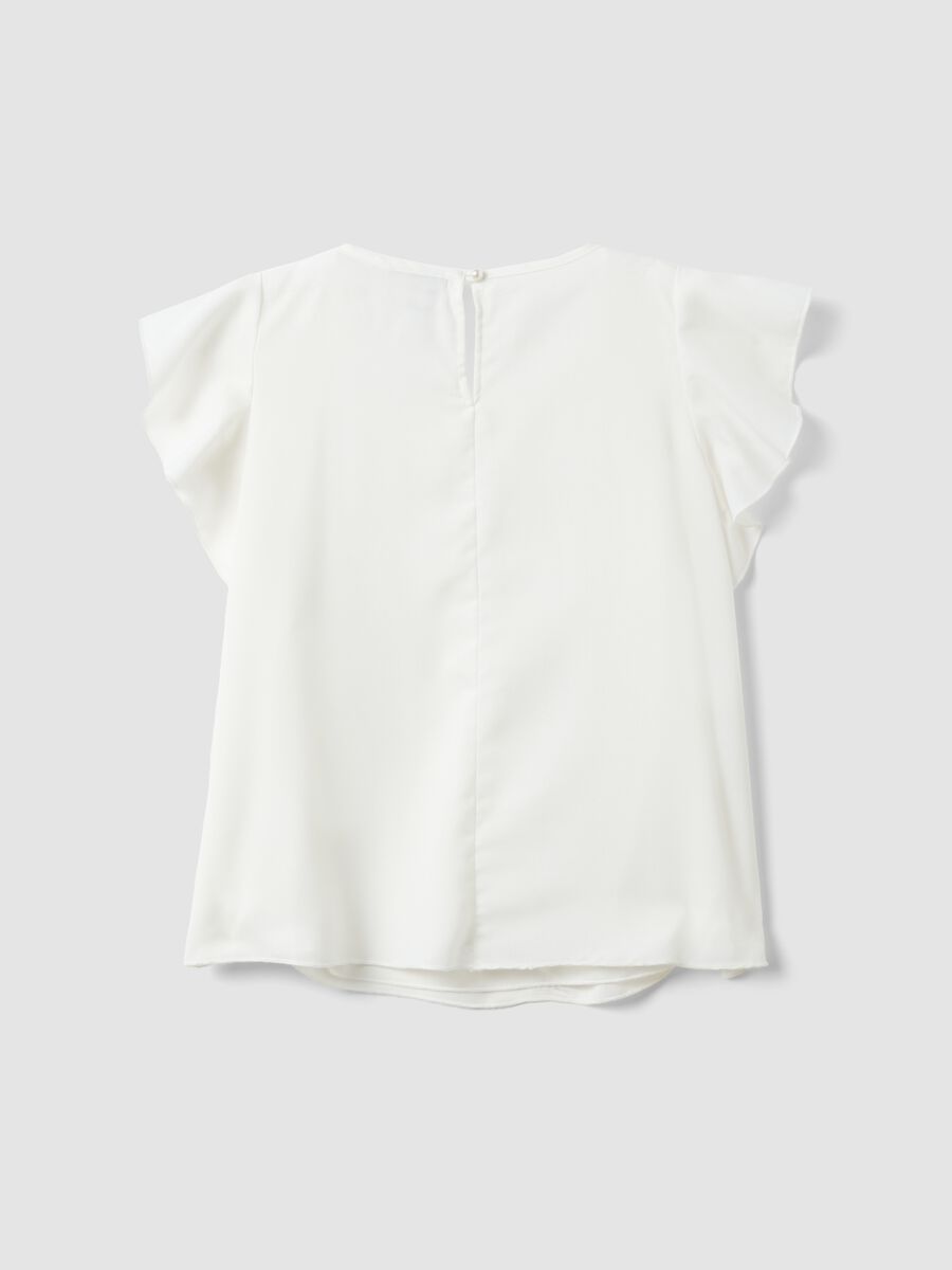 White regular fit girl's blouse with ruffled sleeves_4