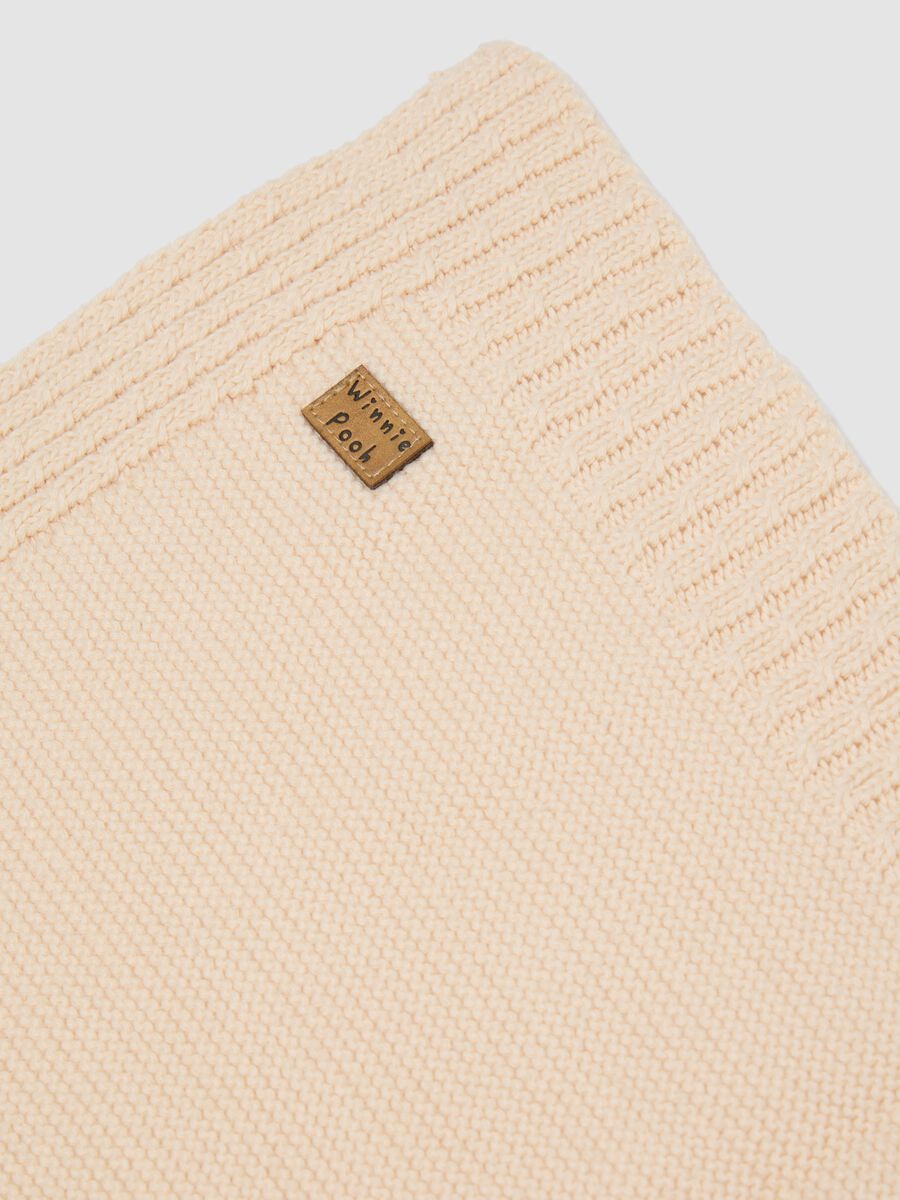 Beige organic cotton baby blanket with Winnie the Pooh embroidery_2