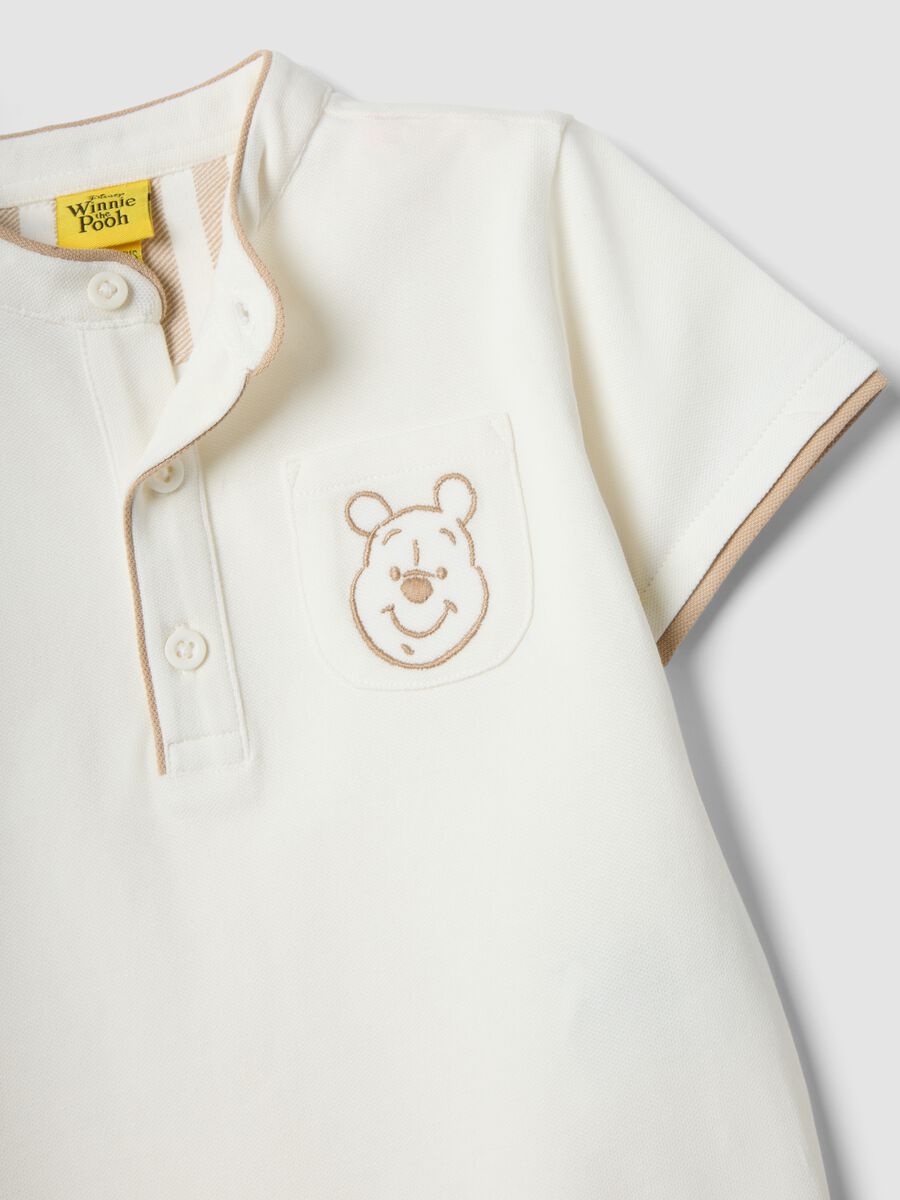 White stretch cotton set with polo shirt and shorts_2