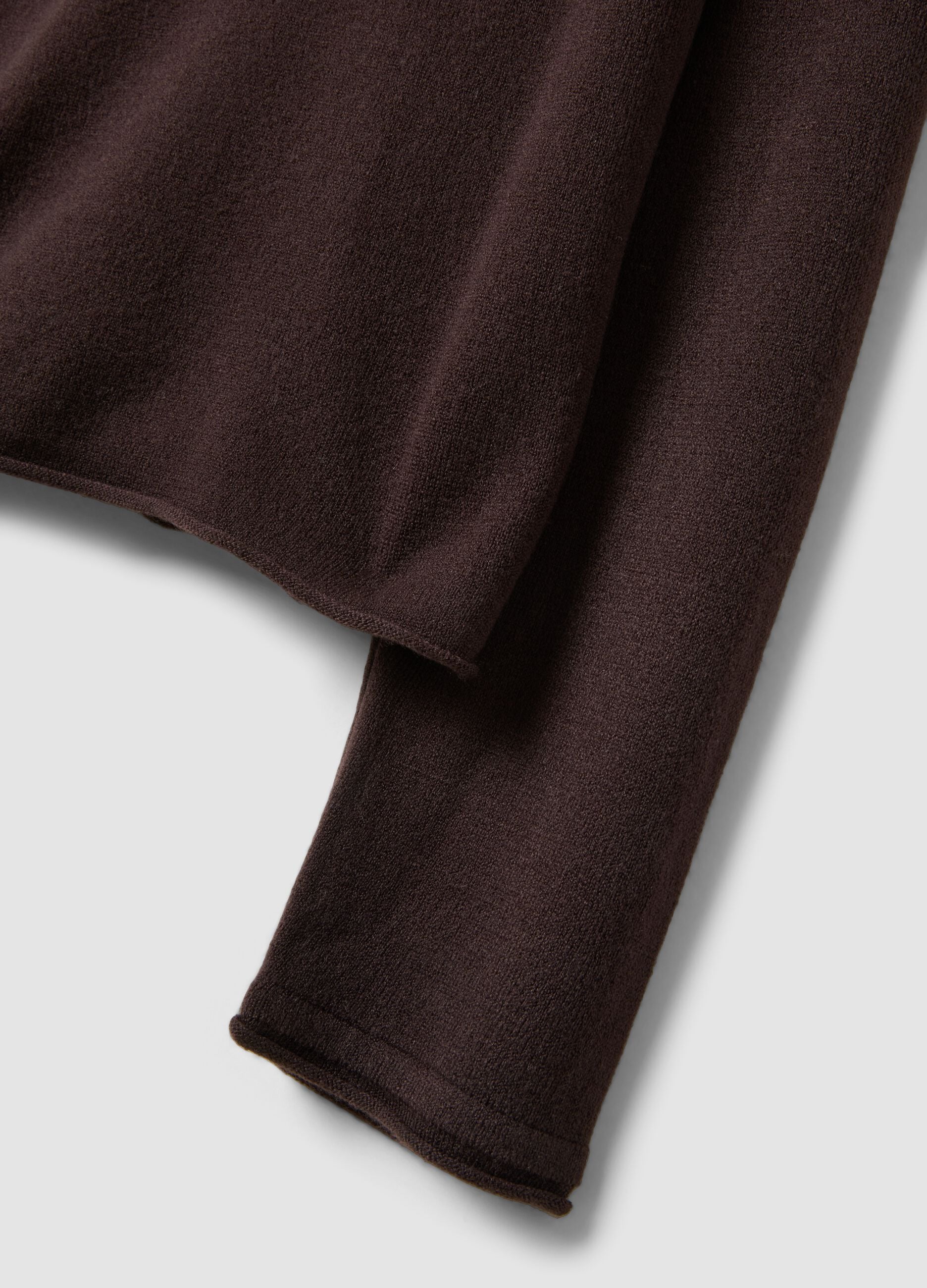 Dark brown fitted crew-neck long-sleeve top