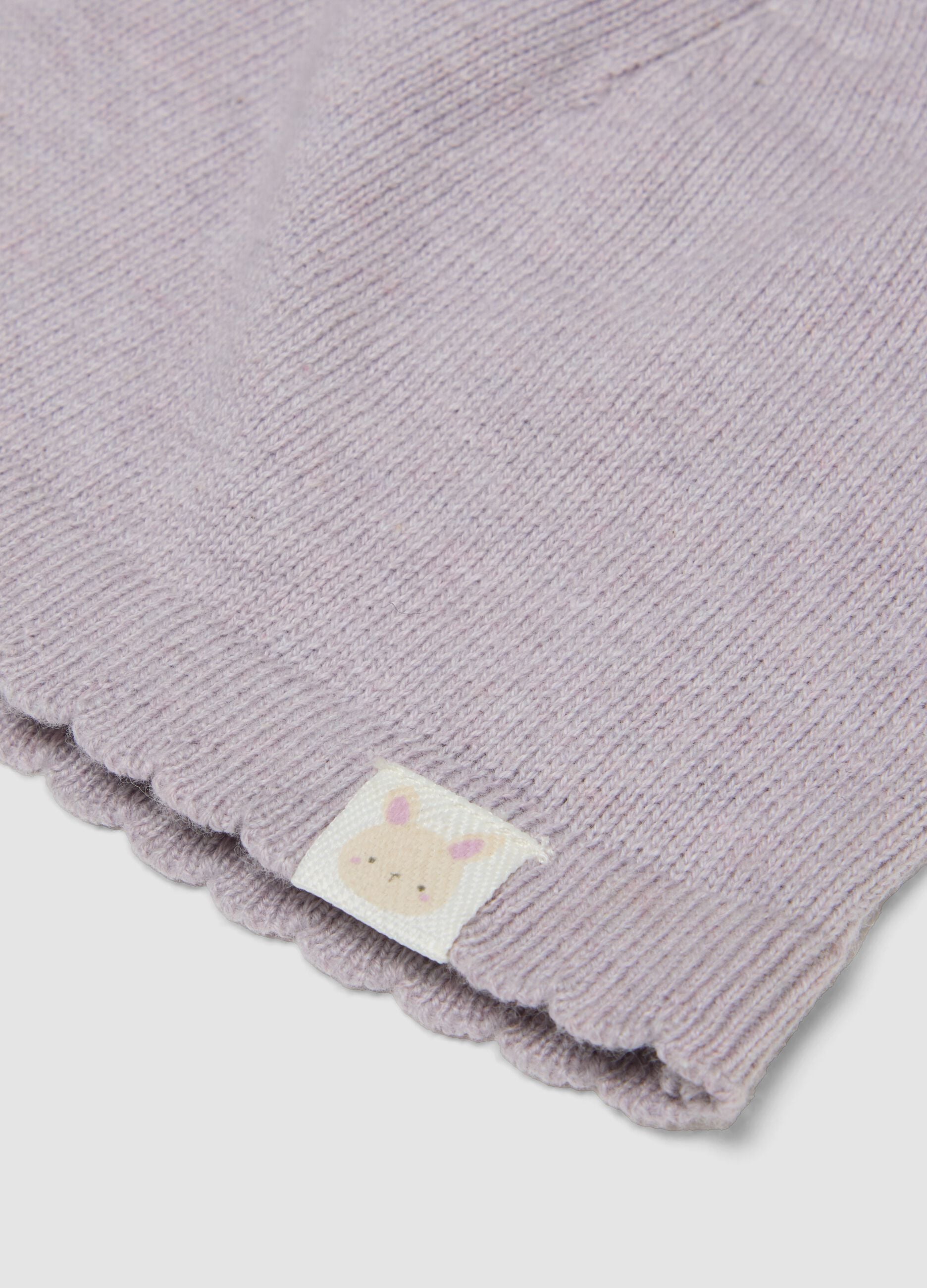 Rosa Strickm&uuml;tze aus reiner Bio-Baumwolle mit Pompons f&uuml;r Baby-M&auml;dchen