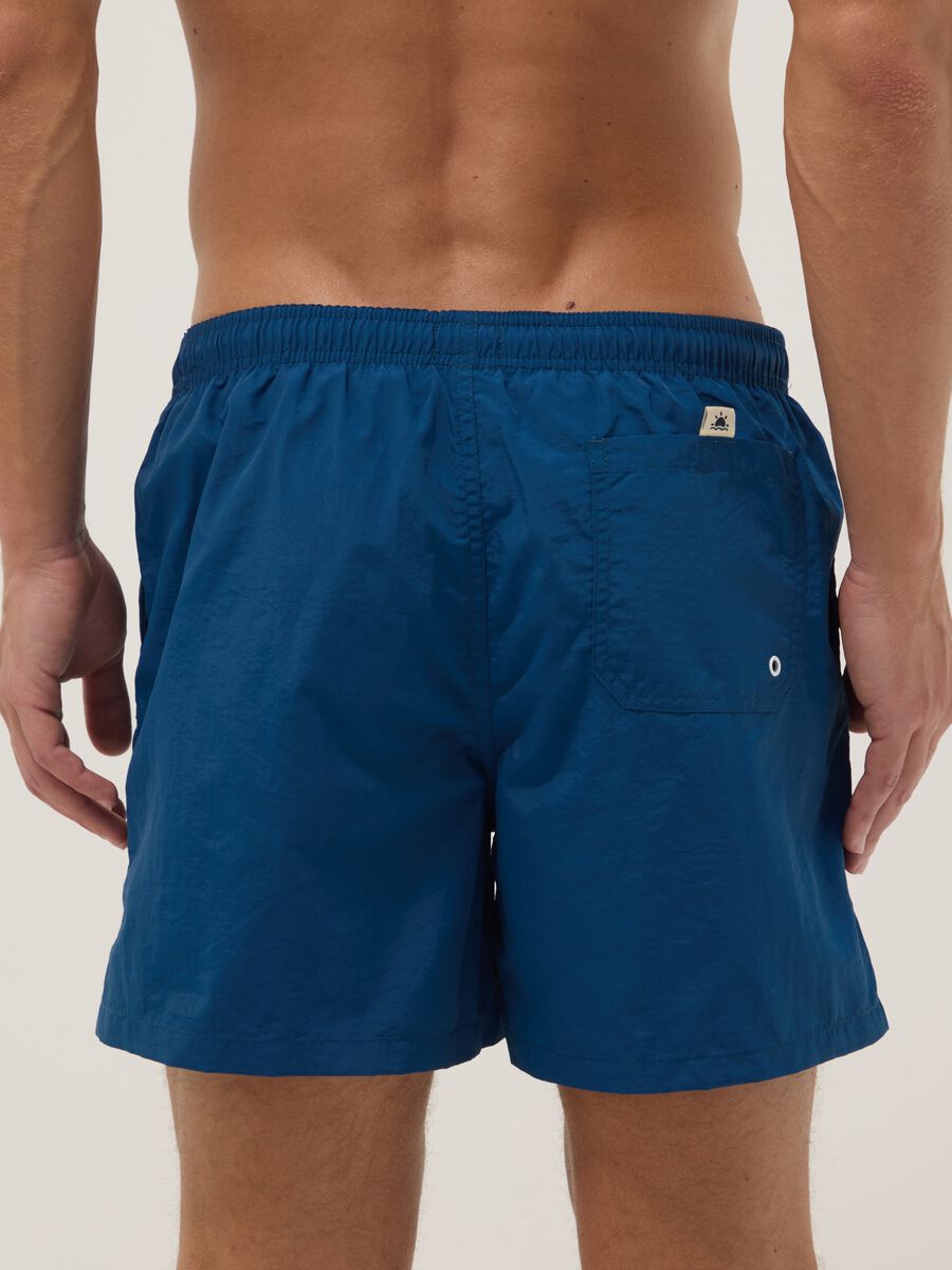 Blue regular-fit swim shorts with drawstring_3