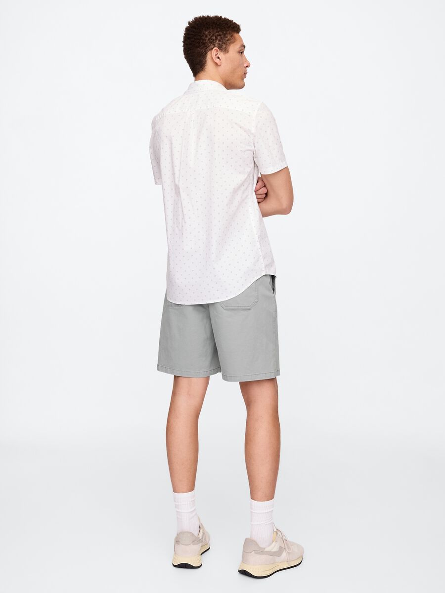 Shorts aus Stretch-Baumwolle mit Kordelzug_2