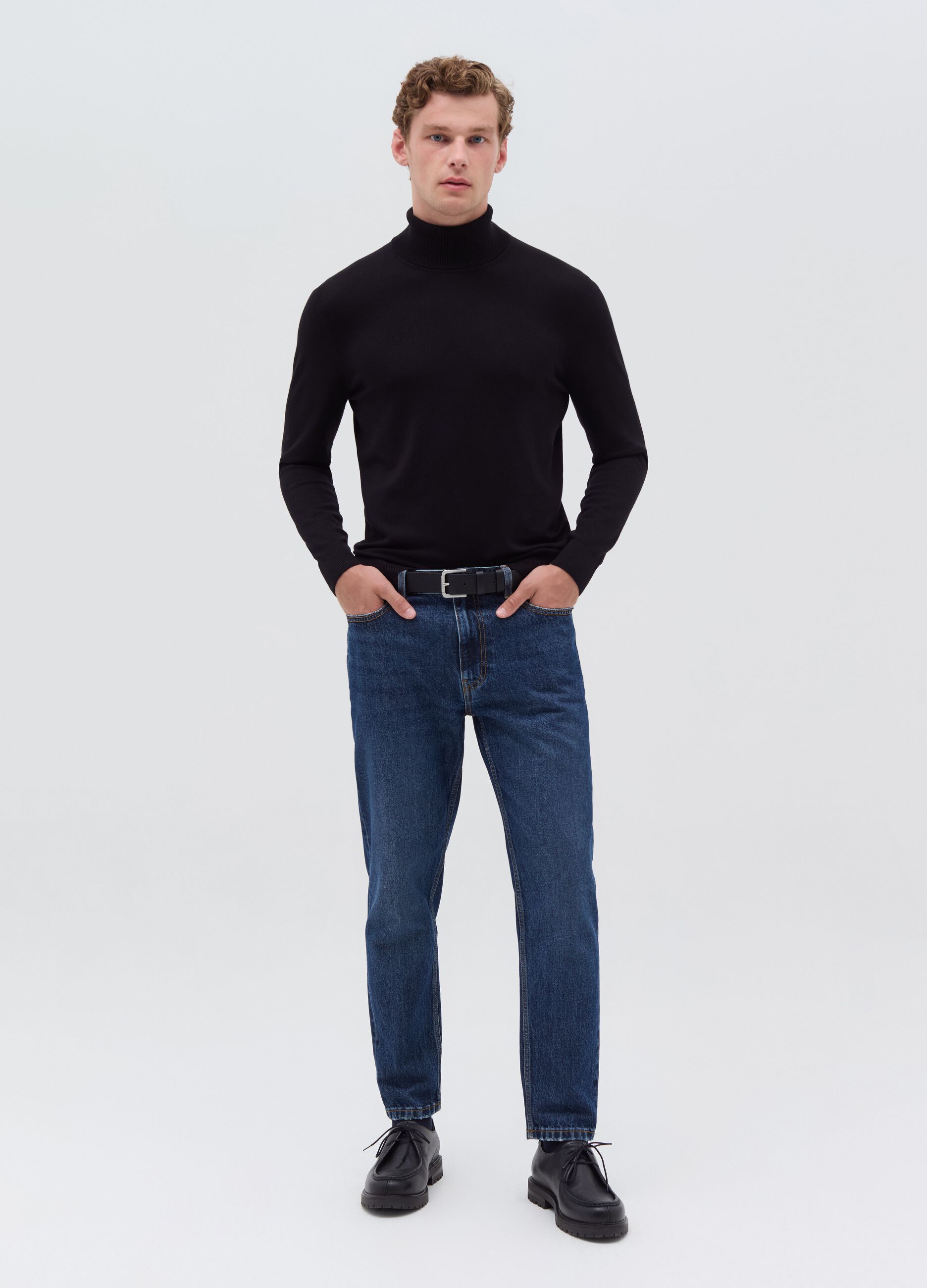 Pullover with high neck