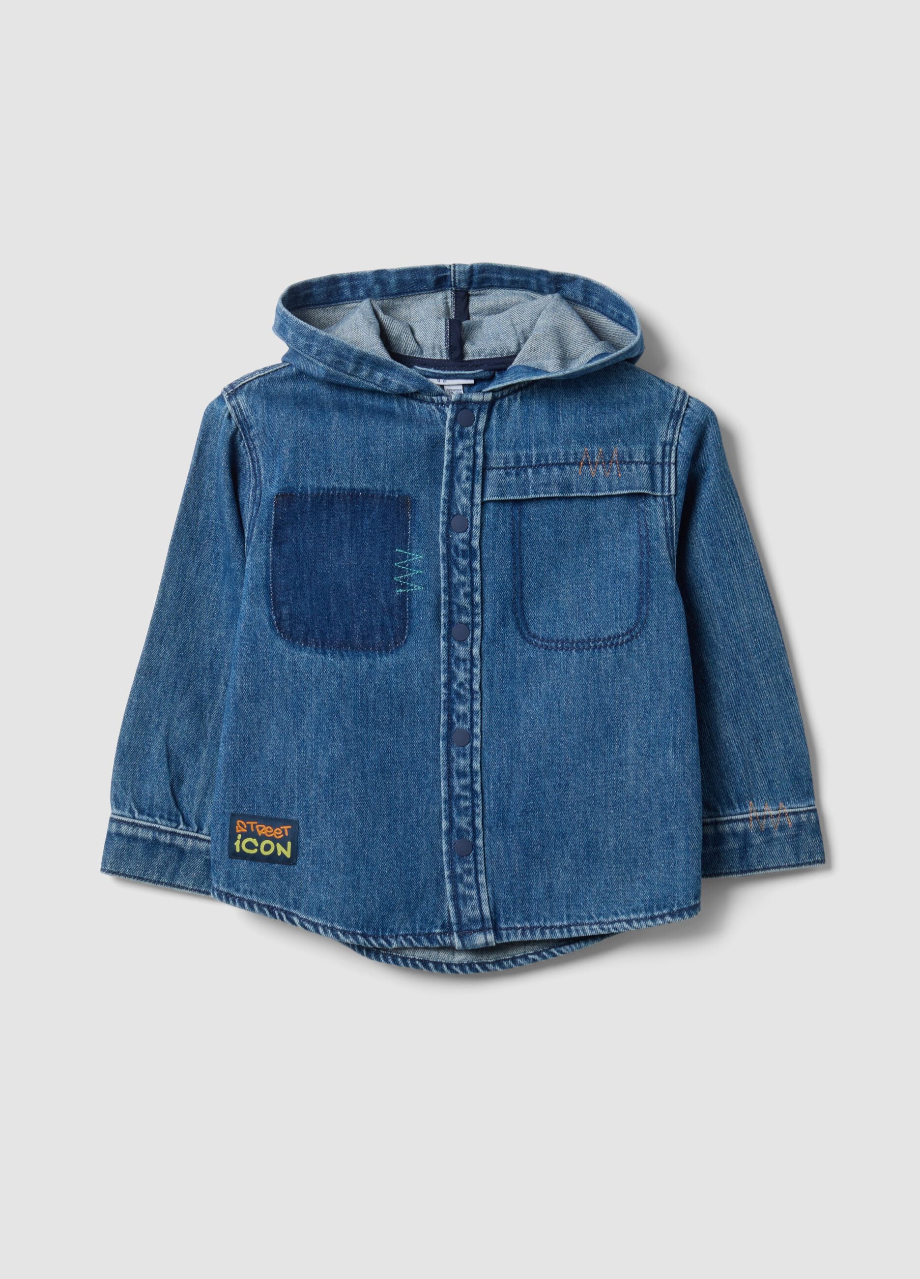 Blaue Denim-Shacket mit Kapuze aus Baumwoll- und Viskosemix f&uuml;r Jungen
