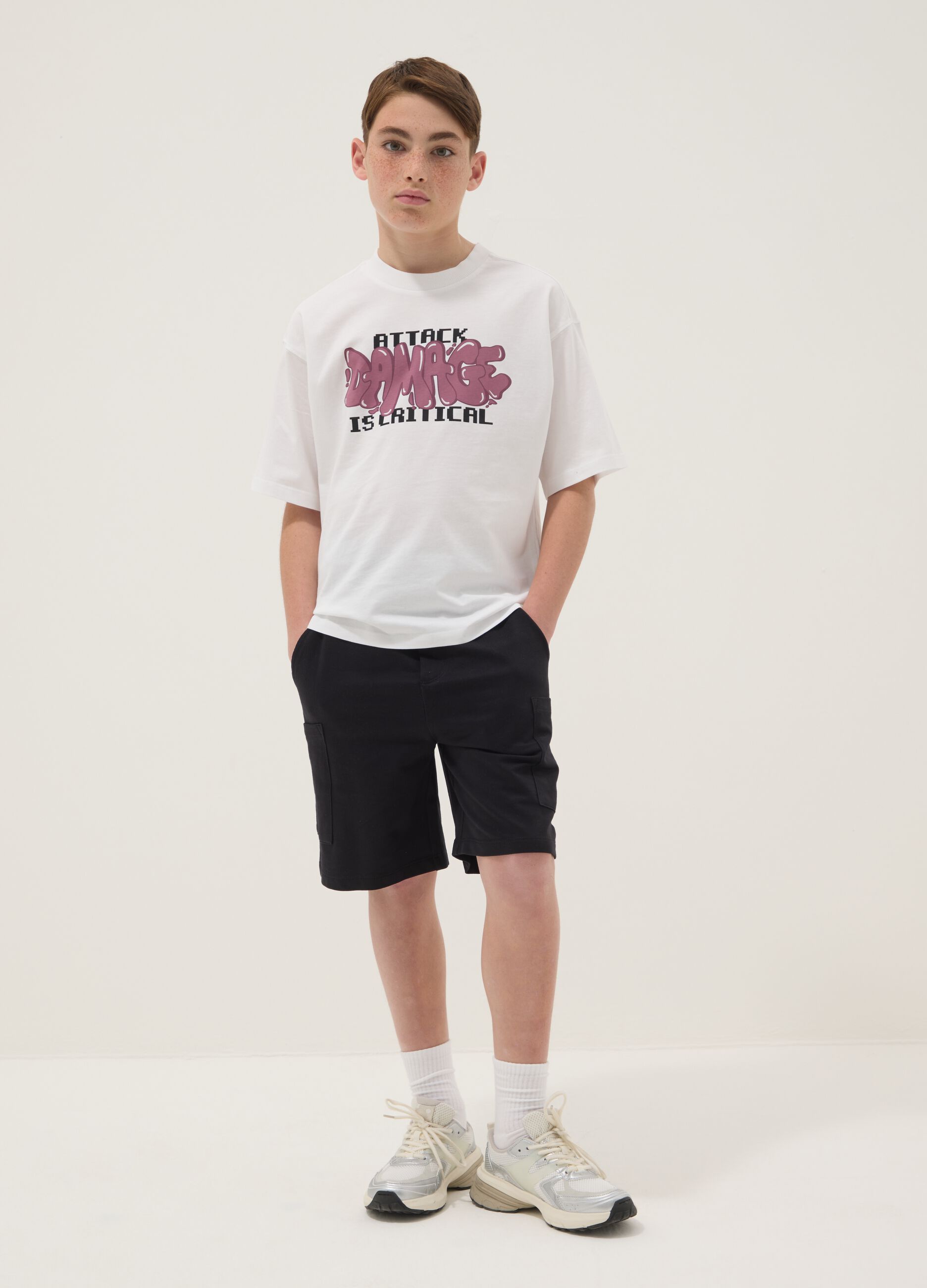 Schwarz-weisses Jungen-Set aus reiner Baumwolle mit Print, Oversize-Passform