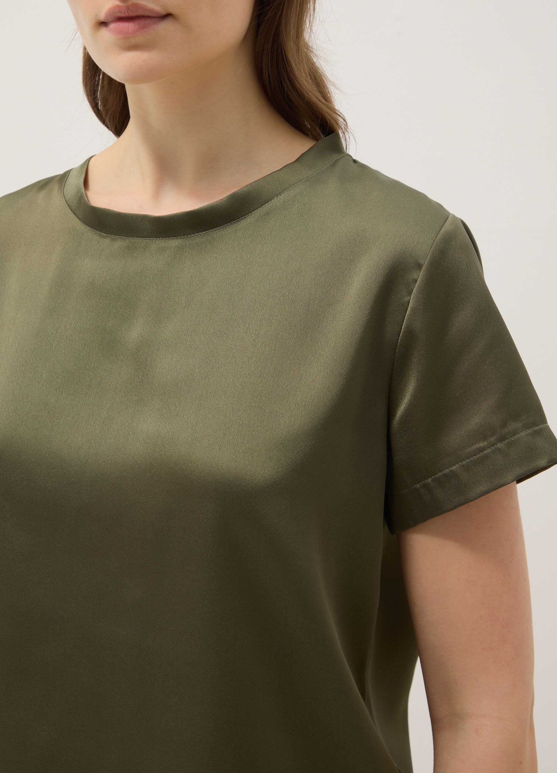 &Pi;&rho;ά&sigma;&iota;&nu;&omicron; T-shirt regular fit &mu;&epsilon; &sigma;&tau;&rho;&omicron;&gamma;&gamma;&upsilon;&lambda;ή &lambda;&alpha;&iota;&mu;ό&kappa;&omicron;&psi;&eta;