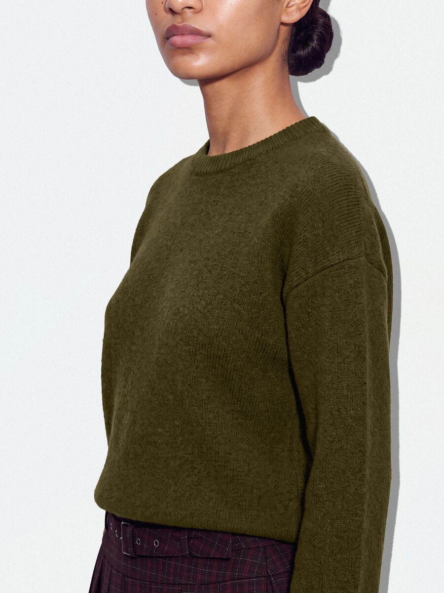 Gr&uuml;ner Oversize-Pullover aus Stretchwolle mit Rundhalsausschnitt_3