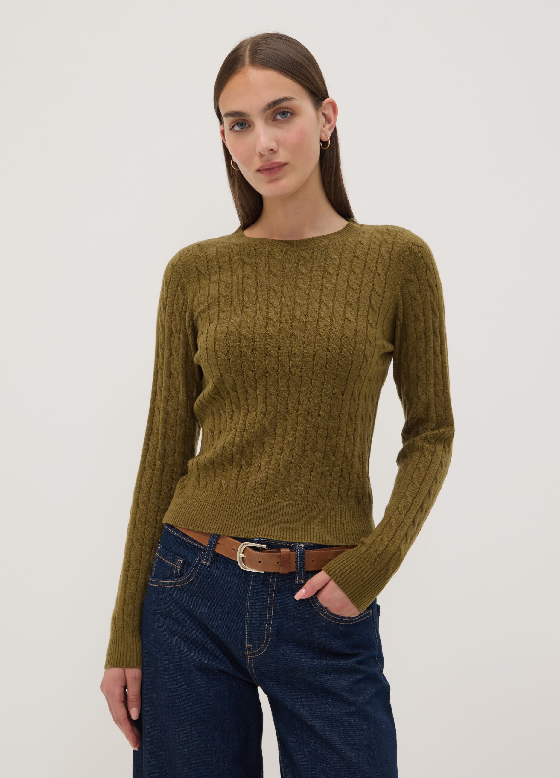 Olive green cable-knit crew neck jumper, regular fit