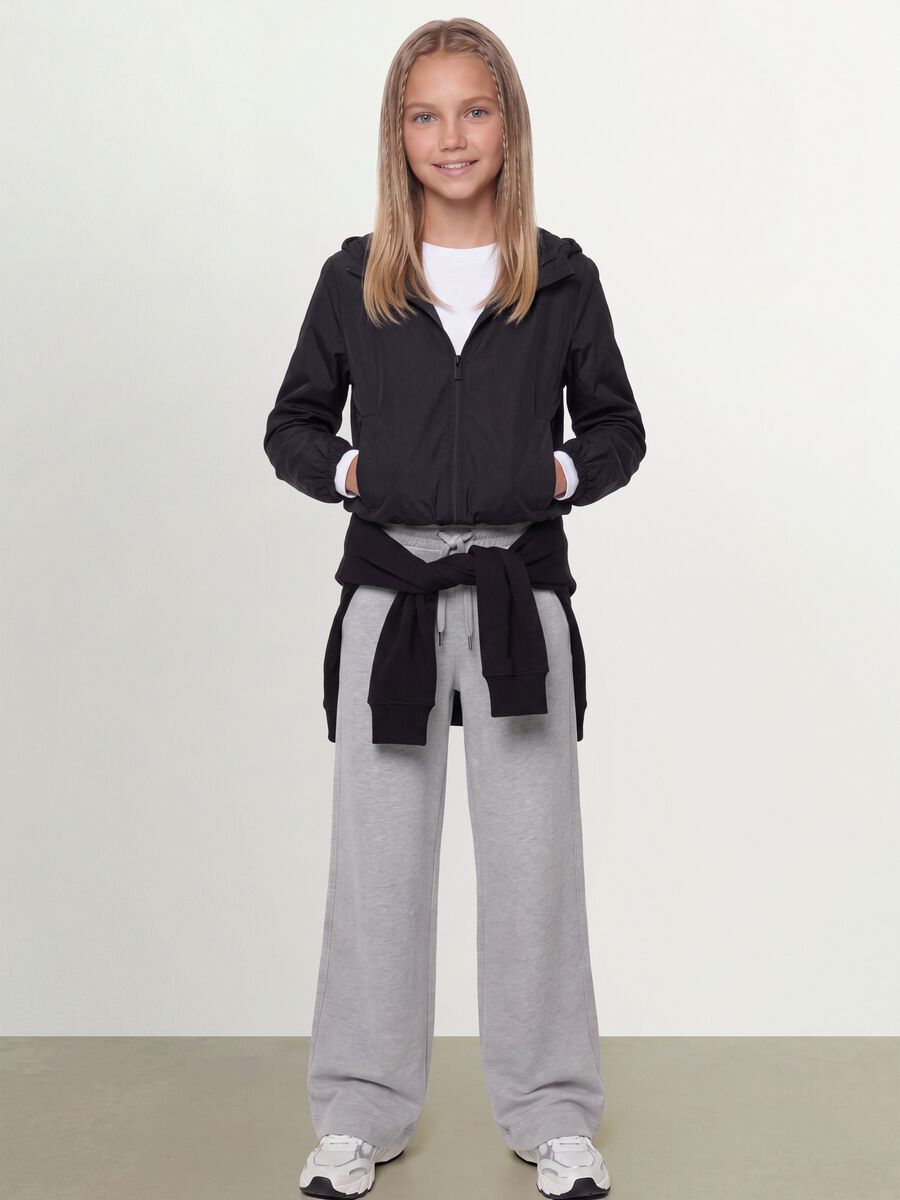 Black hooded rain jacket with zip for girls_2