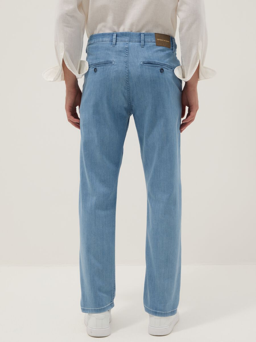 Hellblaue Stretch-Denim-Jeans, Regular Fit_2